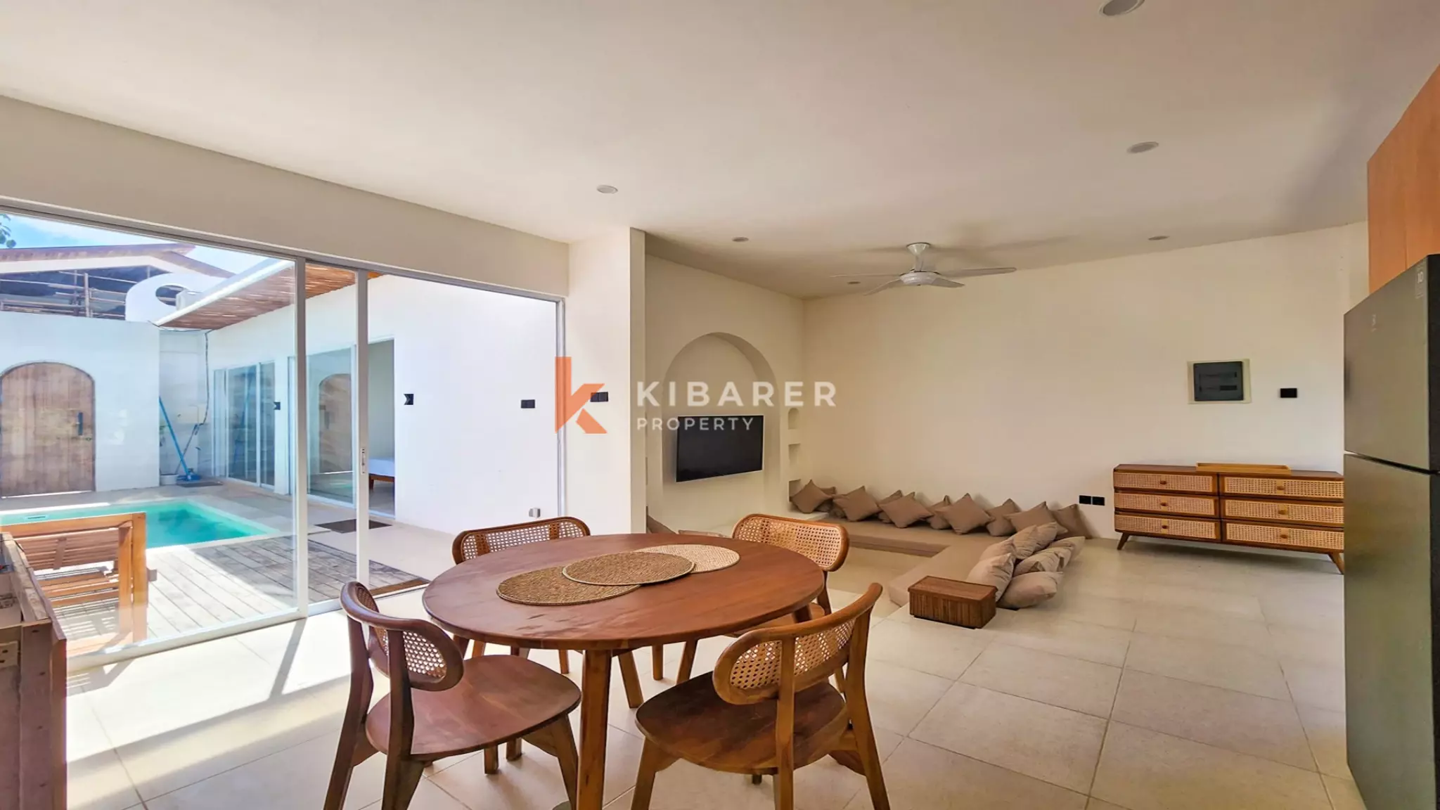 Tropical Hideaway – Elegant Two-Bedroom Villa Near Nyang-Nyang Beach — image 9
