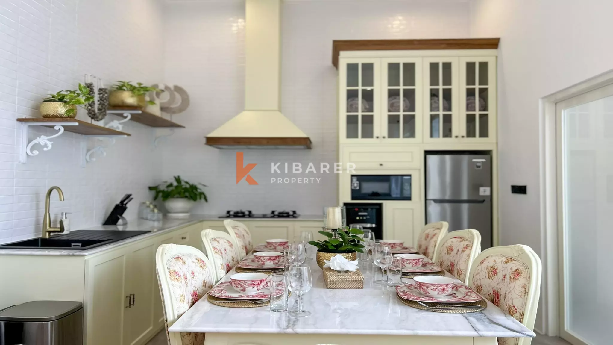 Charming Two-Bedroom Hideaway in Prime Berawa — image 8
