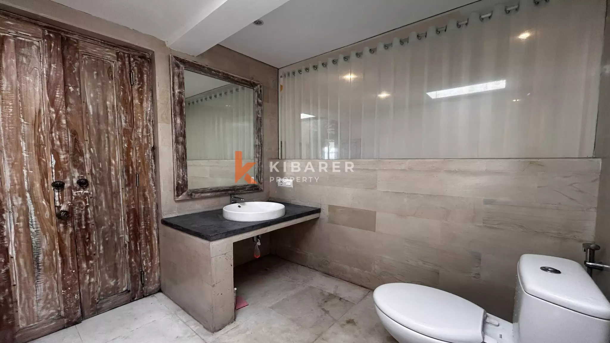 Beautiful Two Bedroom Joglo Villa With Open Living Situated in Tumbak Bayuh — image 14