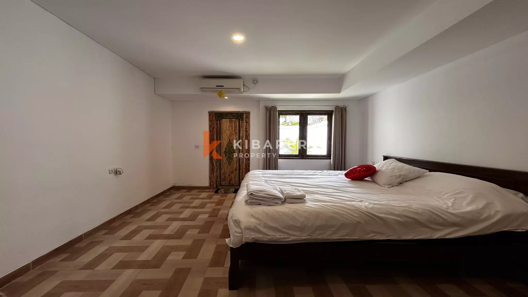 Beautiful Two Bedroom Joglo Villa With Open Living Situated in Tumbak Bayuh — image 17