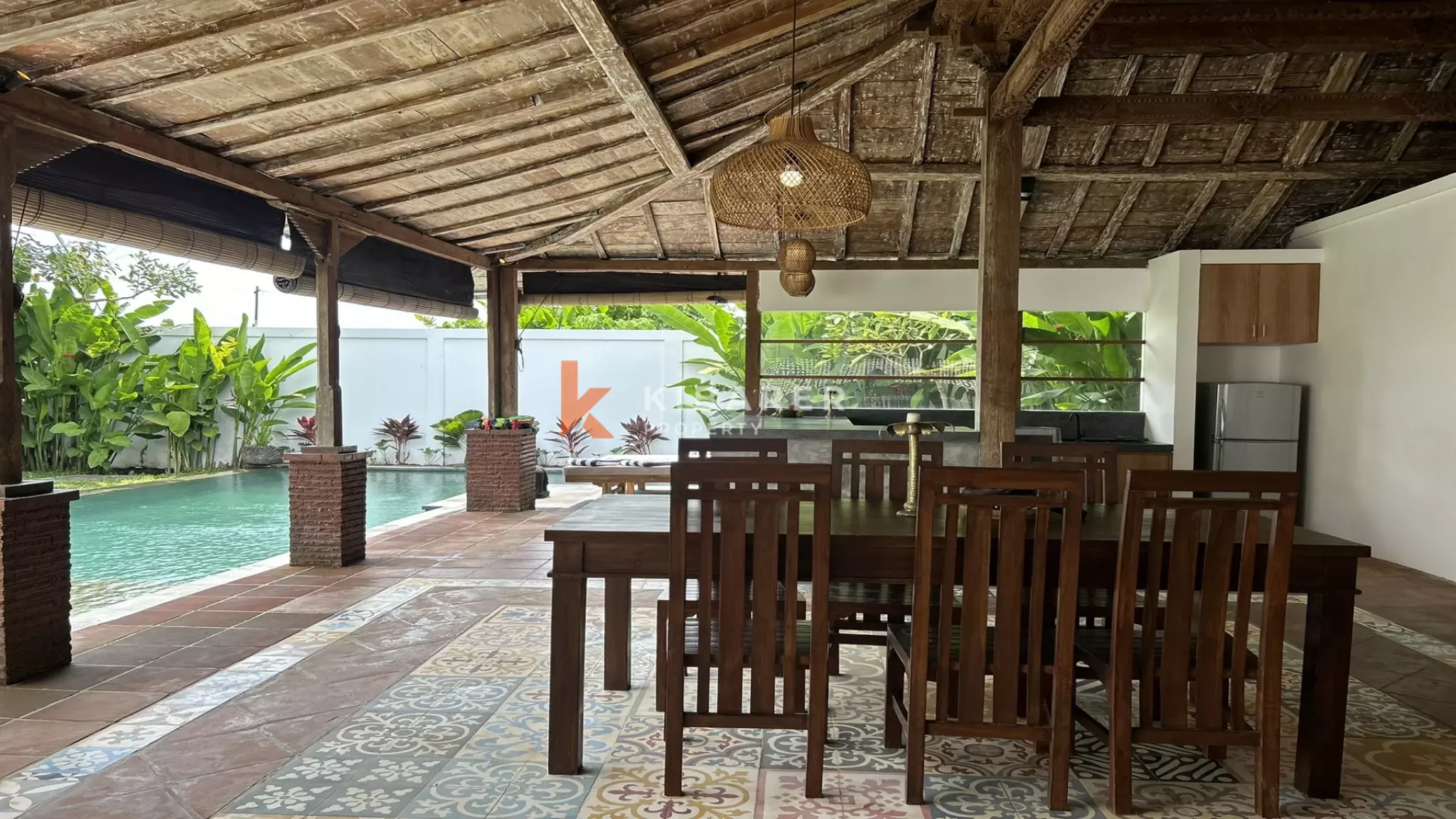 Beautiful Two Bedroom Joglo Villa With Open Living Situated in Tumbak Bayuh — image 5