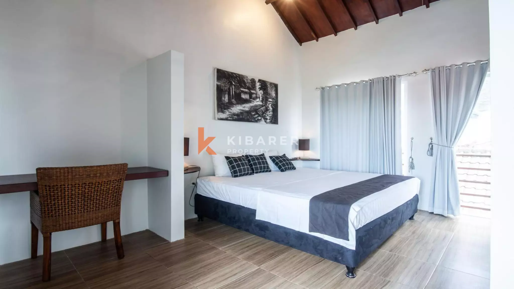 Elegant, Bright, and Contemporary Six-Bedroom Villa with Private Pool in Berawa — image 15