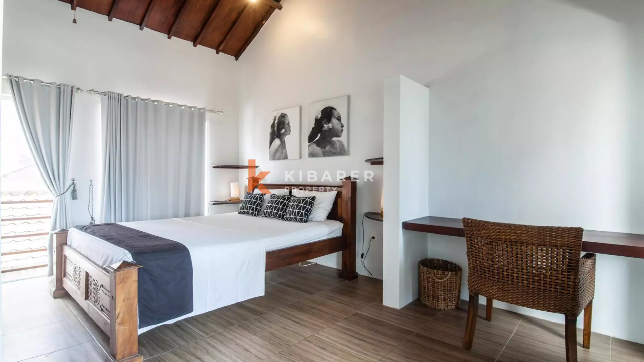 Elegant, Bright, and Contemporary Six-Bedroom Villa with Private Pool in Berawa — image 5