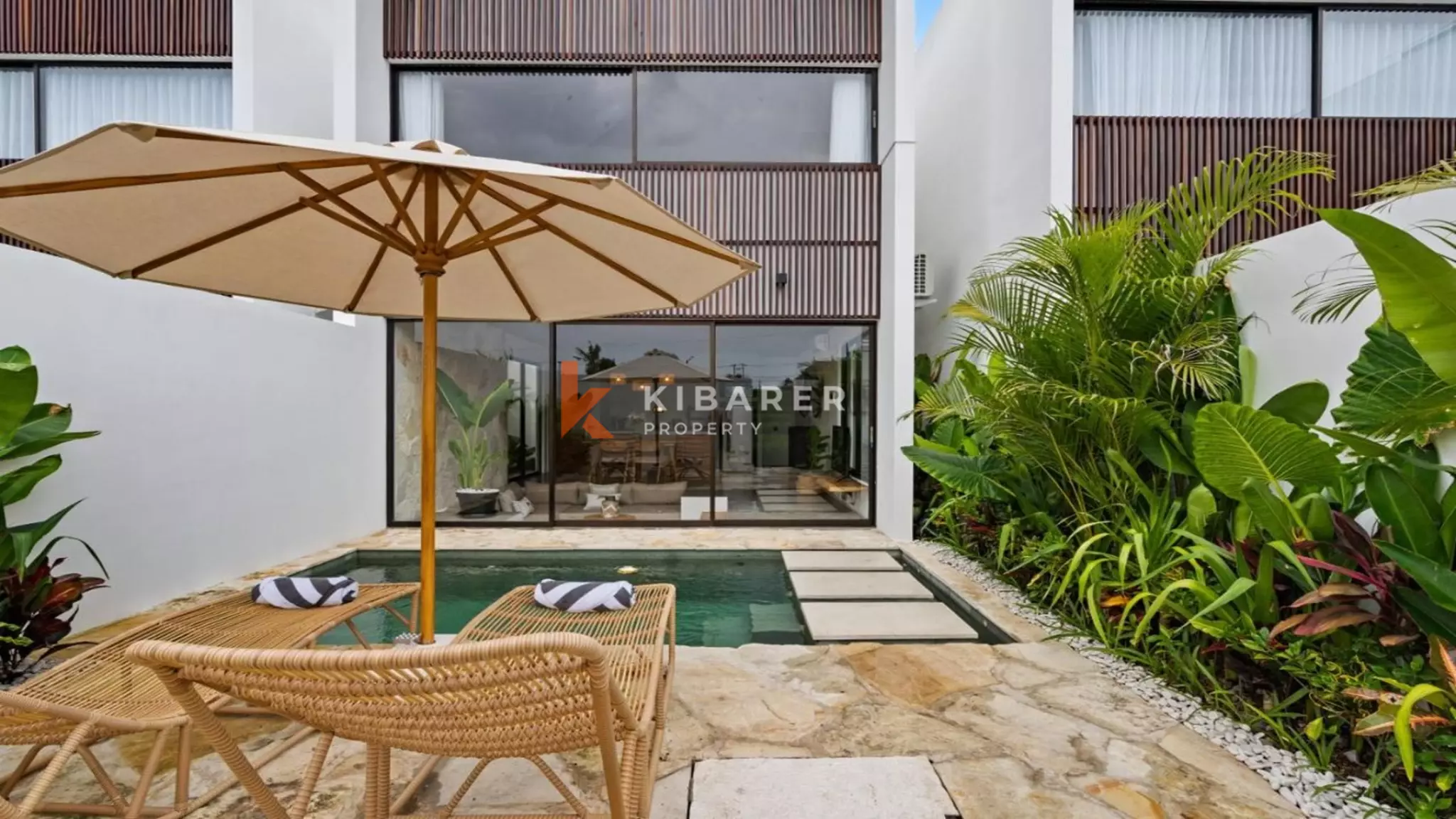 Stylish Contemporary One-Bedroom Villa with Private Pool Oasis in Canggu — image 3