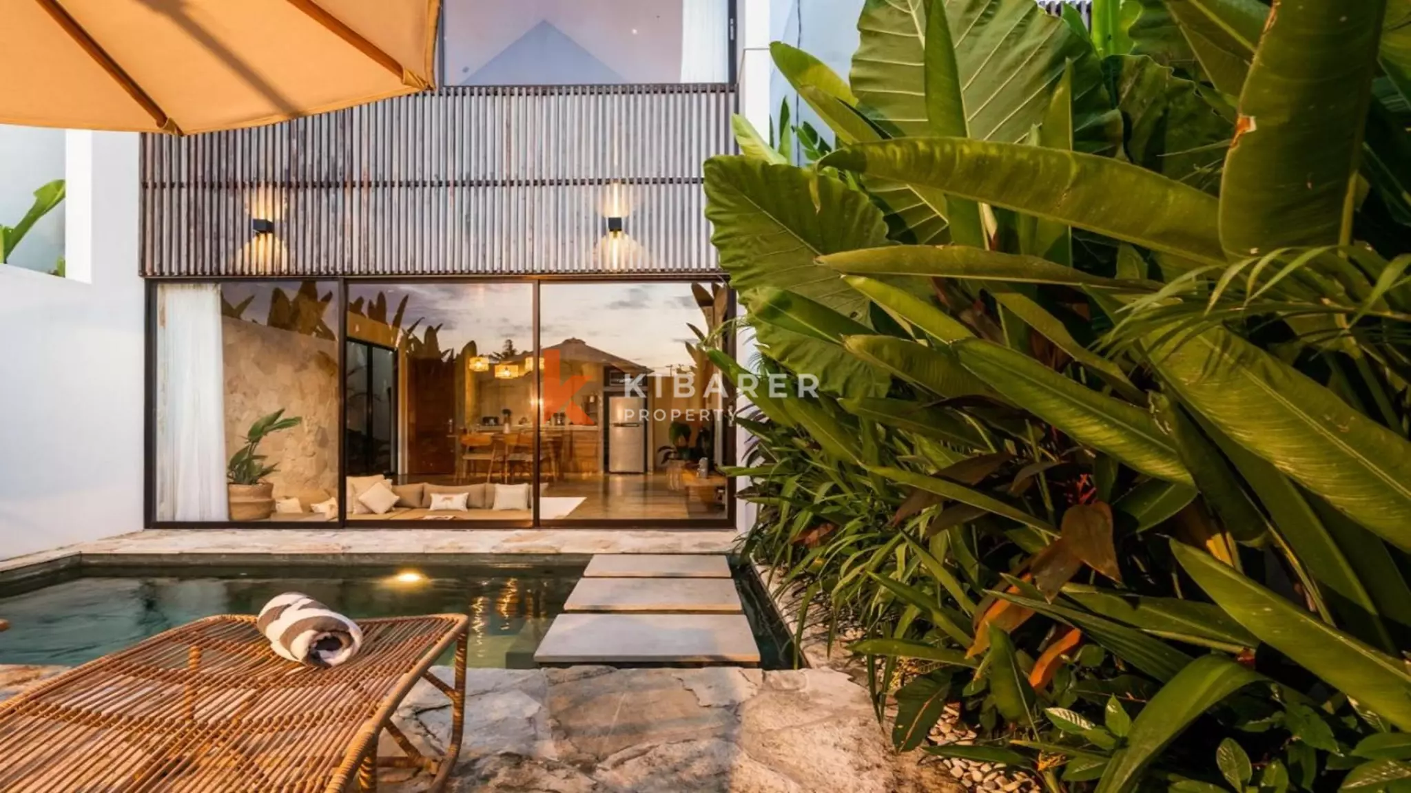 Stylish Contemporary One-Bedroom Villa with Private Pool Oasis in Canggu — image 1