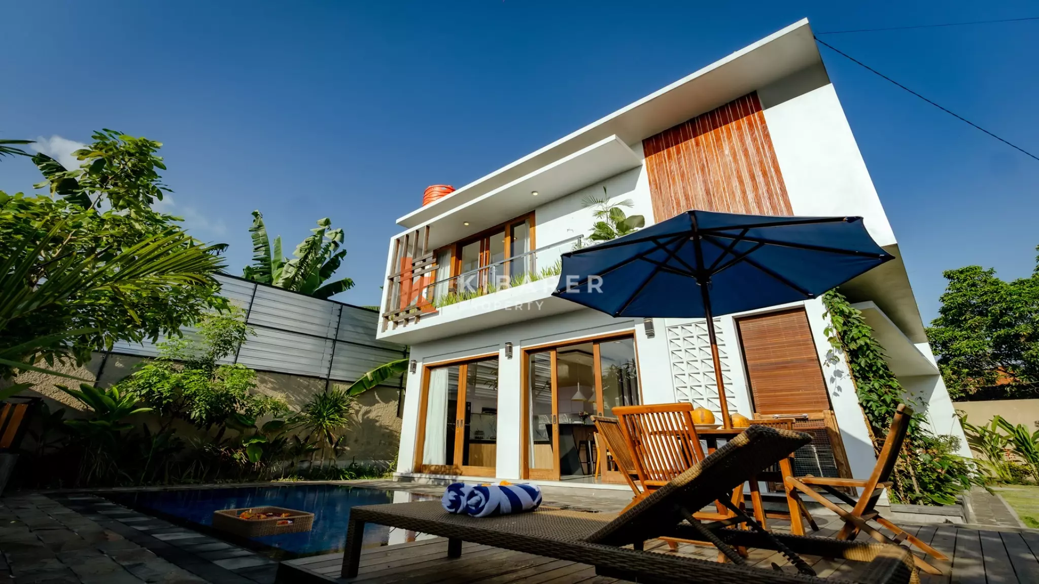 Charming Four-Bedroom Family Escape with Tropical Garden in Abiansemal — image 1