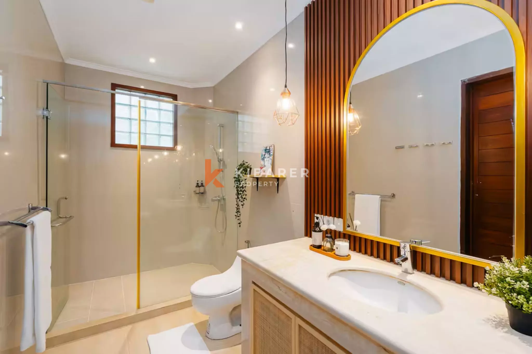 Stylish Two Bedroom Villa – Steps to Atlas & Berawa Beach — image 17