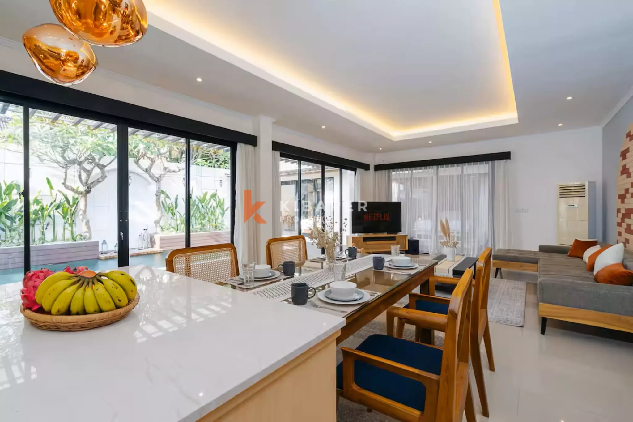 Stylish Two Bedroom Villa – Steps to Atlas & Berawa Beach — image 9