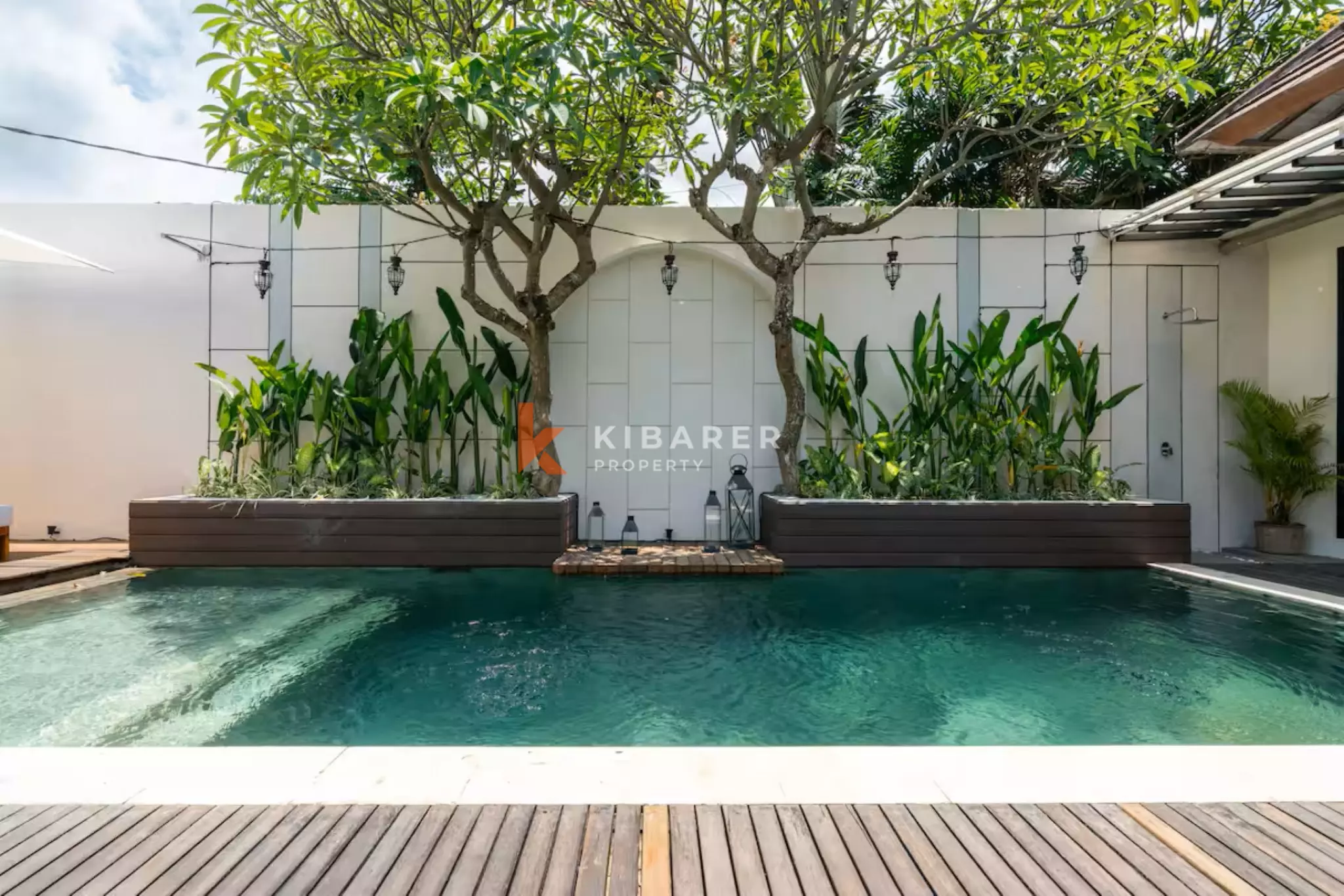 Stylish Two Bedroom Villa – Steps to Atlas & Berawa Beach — image 18