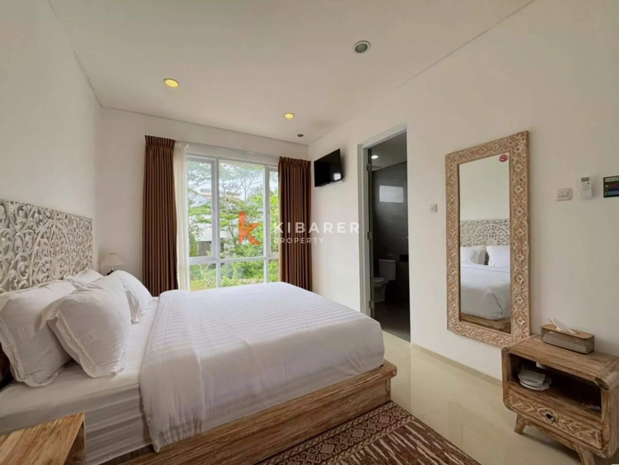 Well-Located Three Bedroom Villa in Gated Nusa Dua Community — image 15