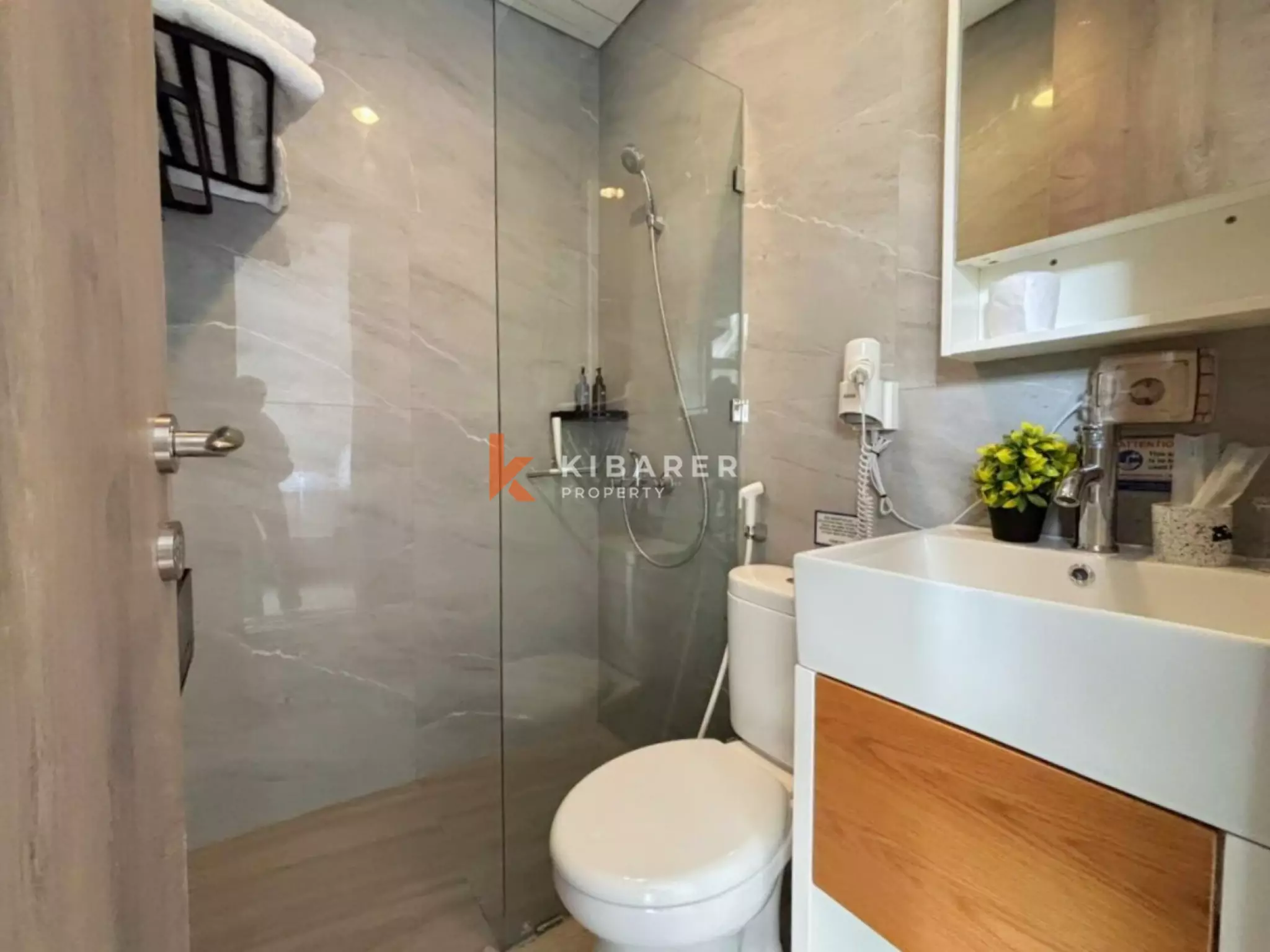 Well-Located Three Bedroom Villa in Gated Nusa Dua Community — image 12