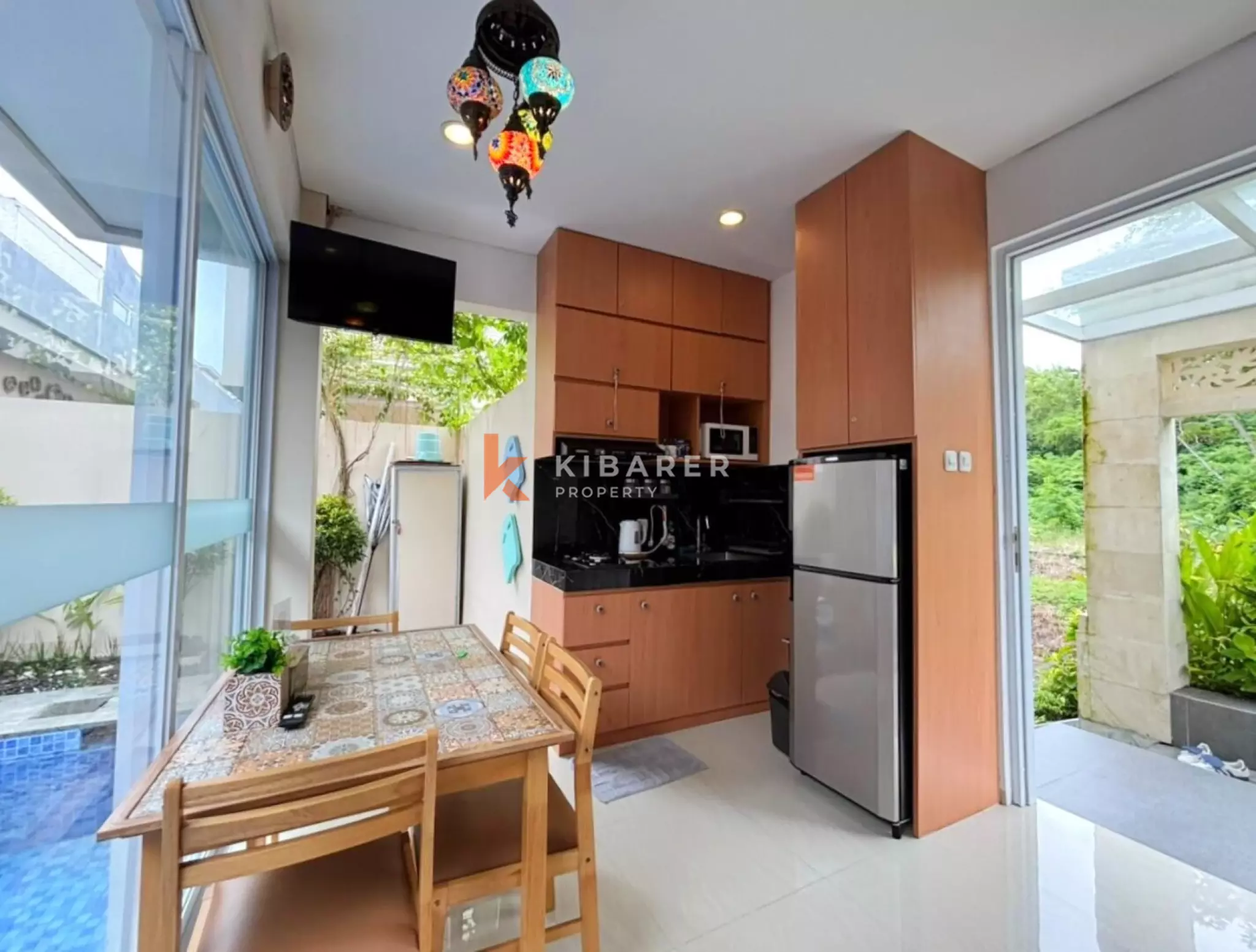 Bright Three Bedroom Villa in Nusa Dua Residence — image 3