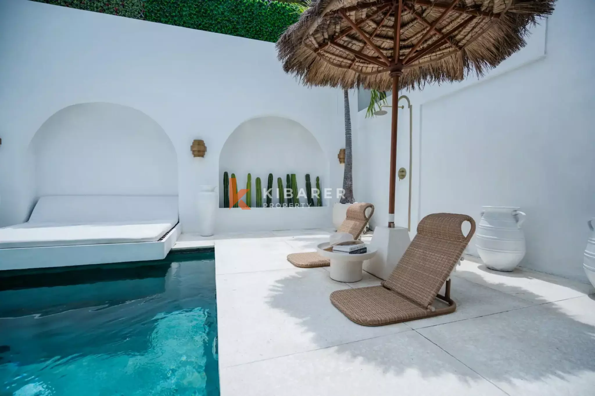 Stylish Loft-Style One-Bedroom Villa with Private Pool in Padonan — image 2