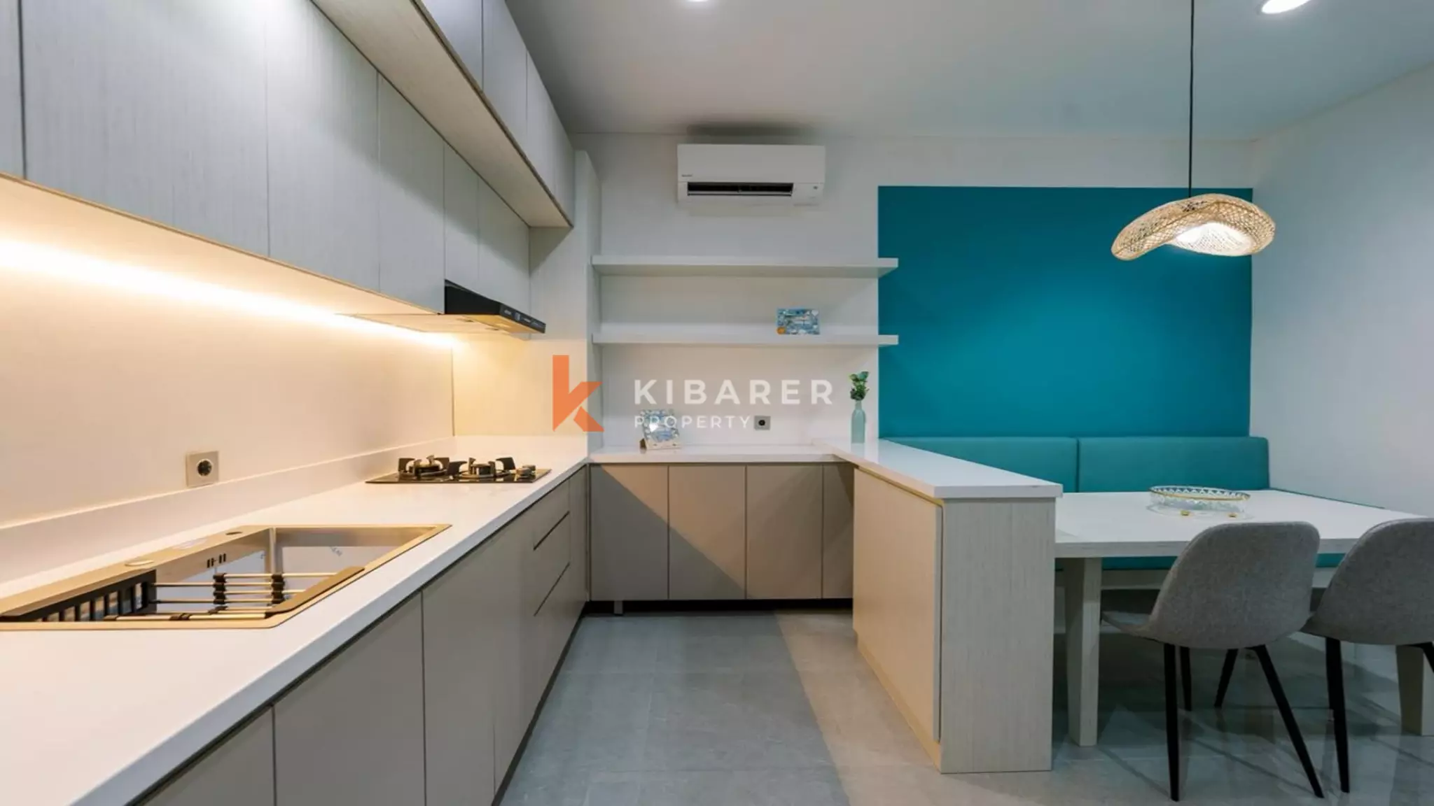 Modern Two-Bedroom Furnished Villa with Shared Pool in Denpasar — image 4