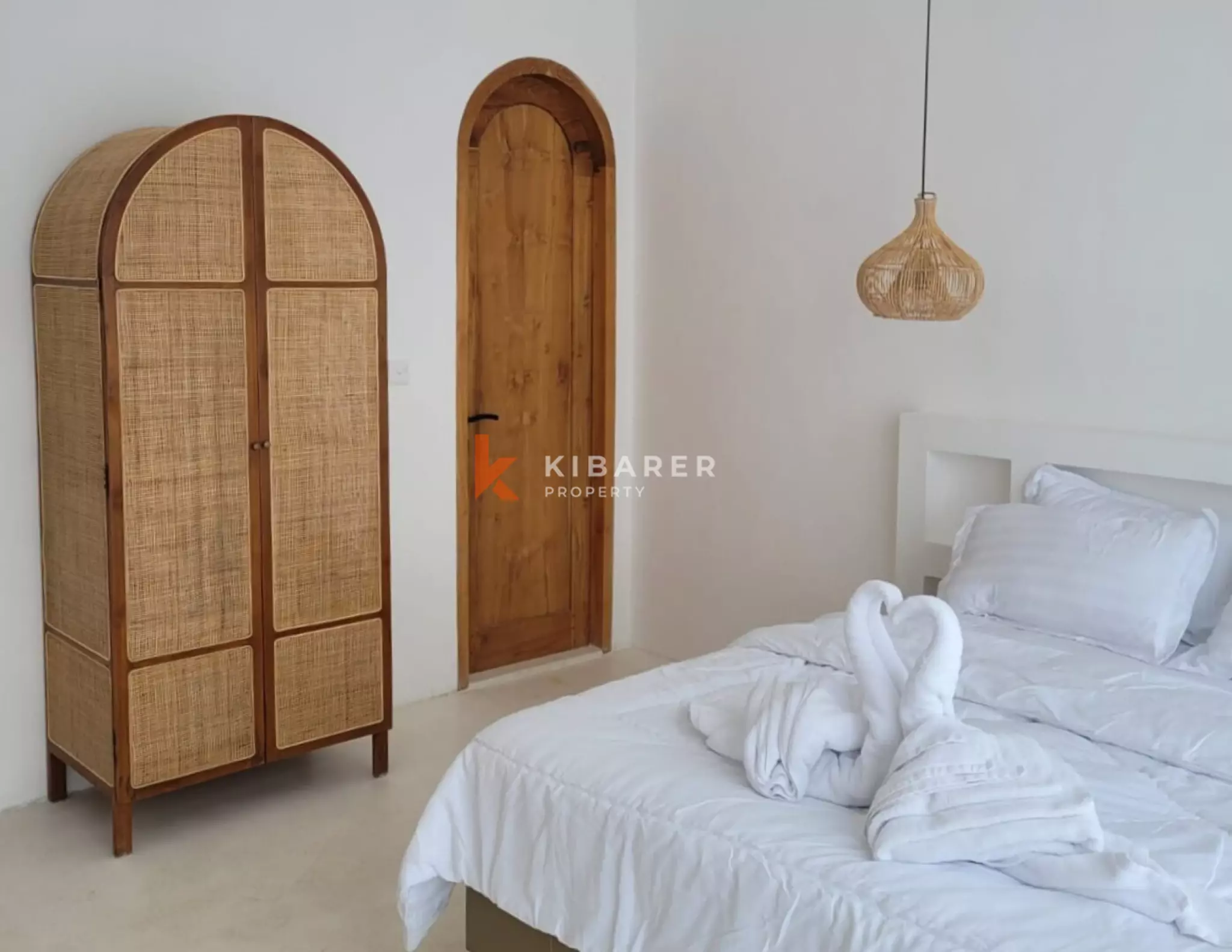 Chic Two Bedroom Tropical Villa Near Canggu Hotspots — image 7