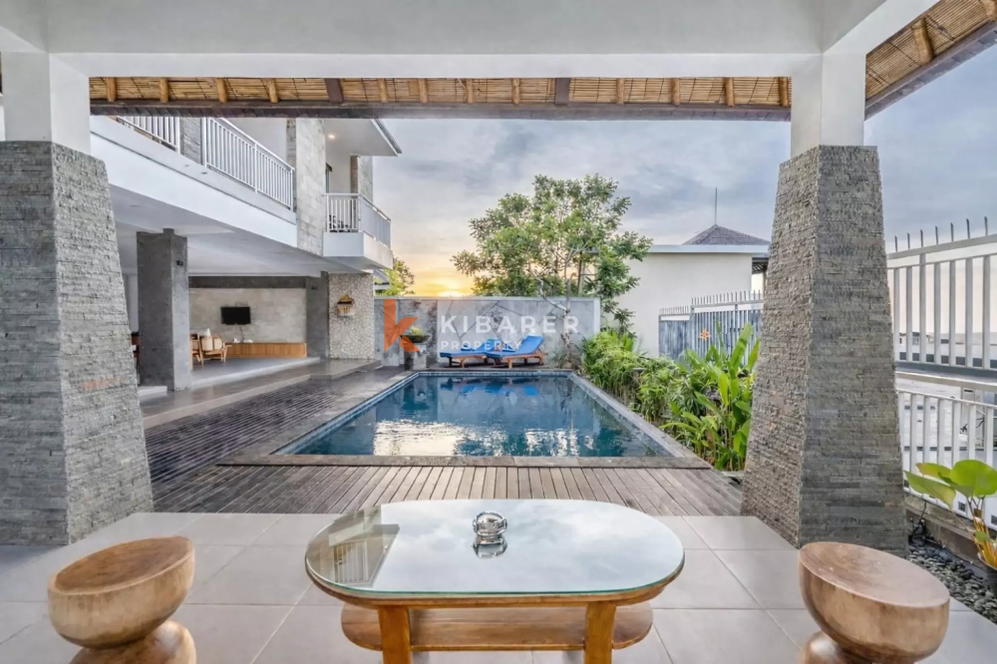 Spacious Four-Bedrooms Ocean View Villa in Ungasan — image 7