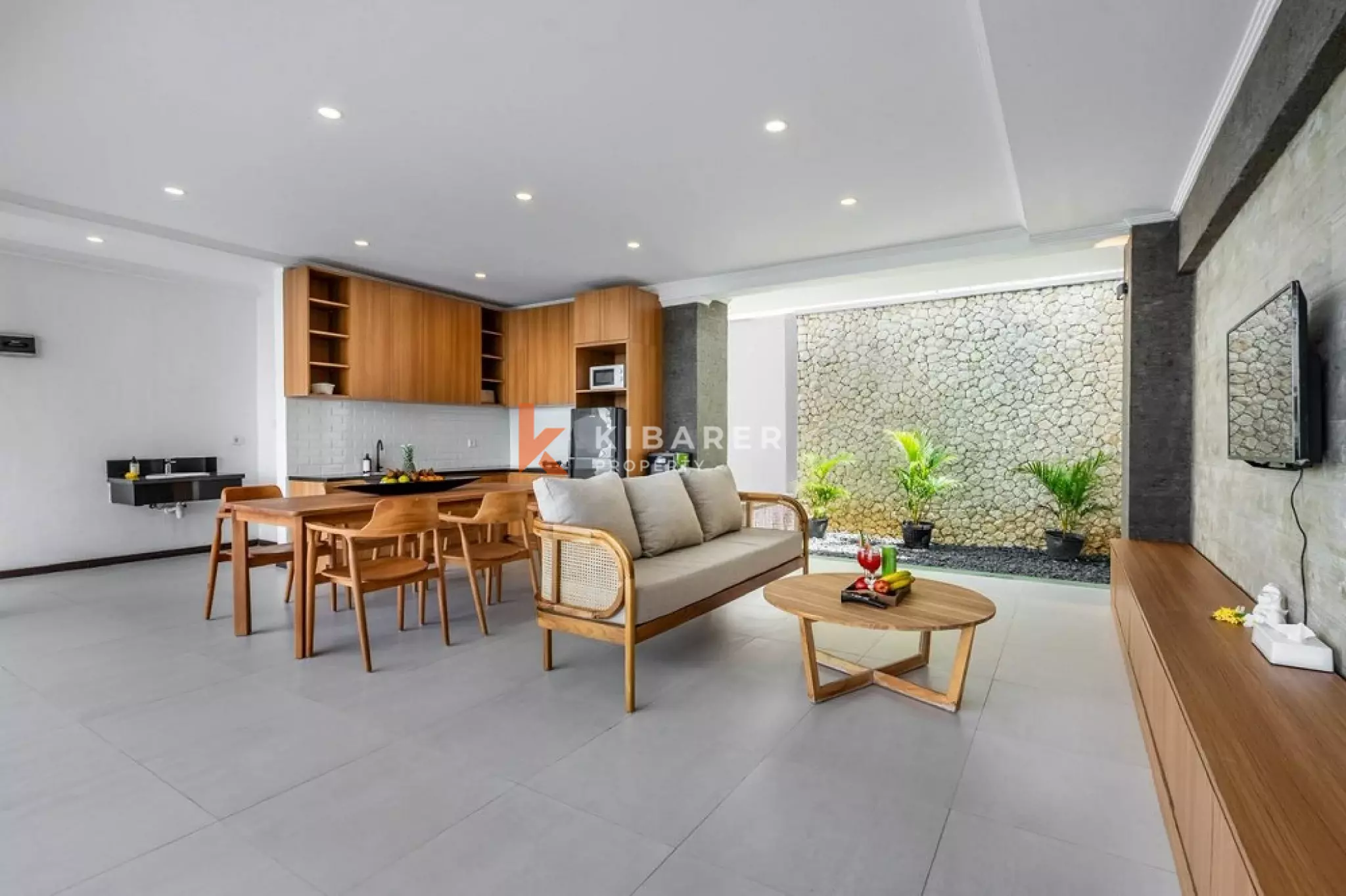 Spacious Four-Bedrooms Ocean View Villa in Ungasan — image 11