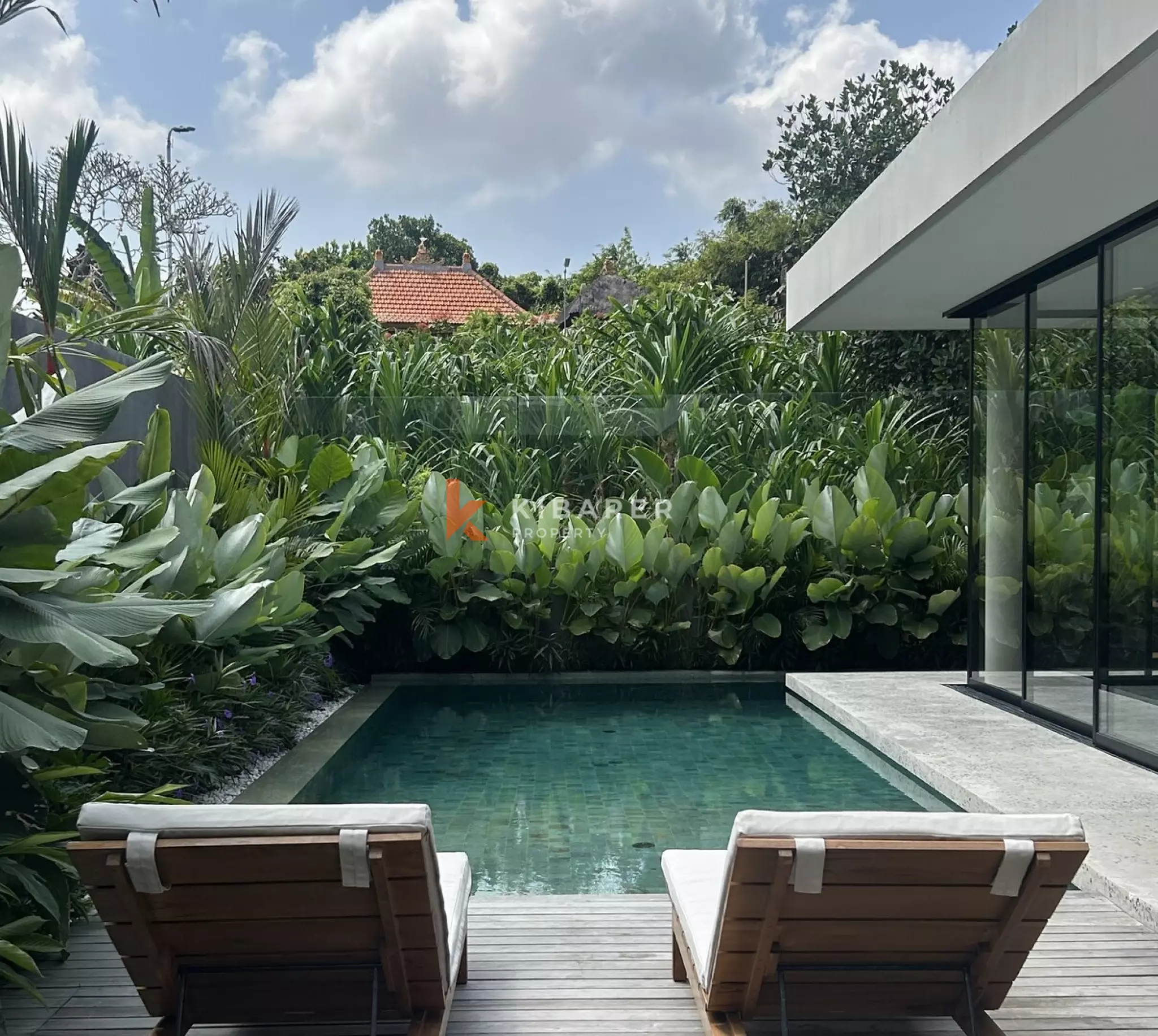 Sophisticated Two Bedroom Mid-Century Villa in Canggu’s Prime Enclave — image 2