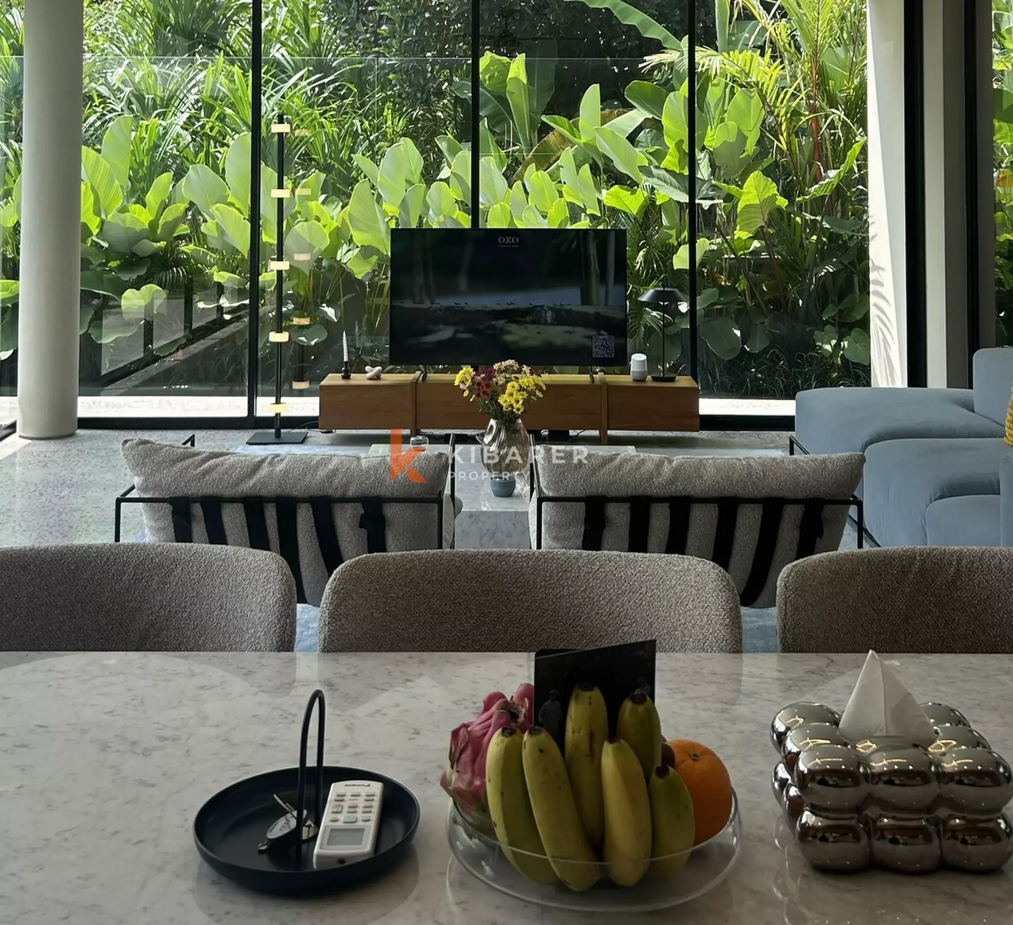 Sophisticated Two Bedroom Mid-Century Villa in Canggu’s Prime Enclave — image 5