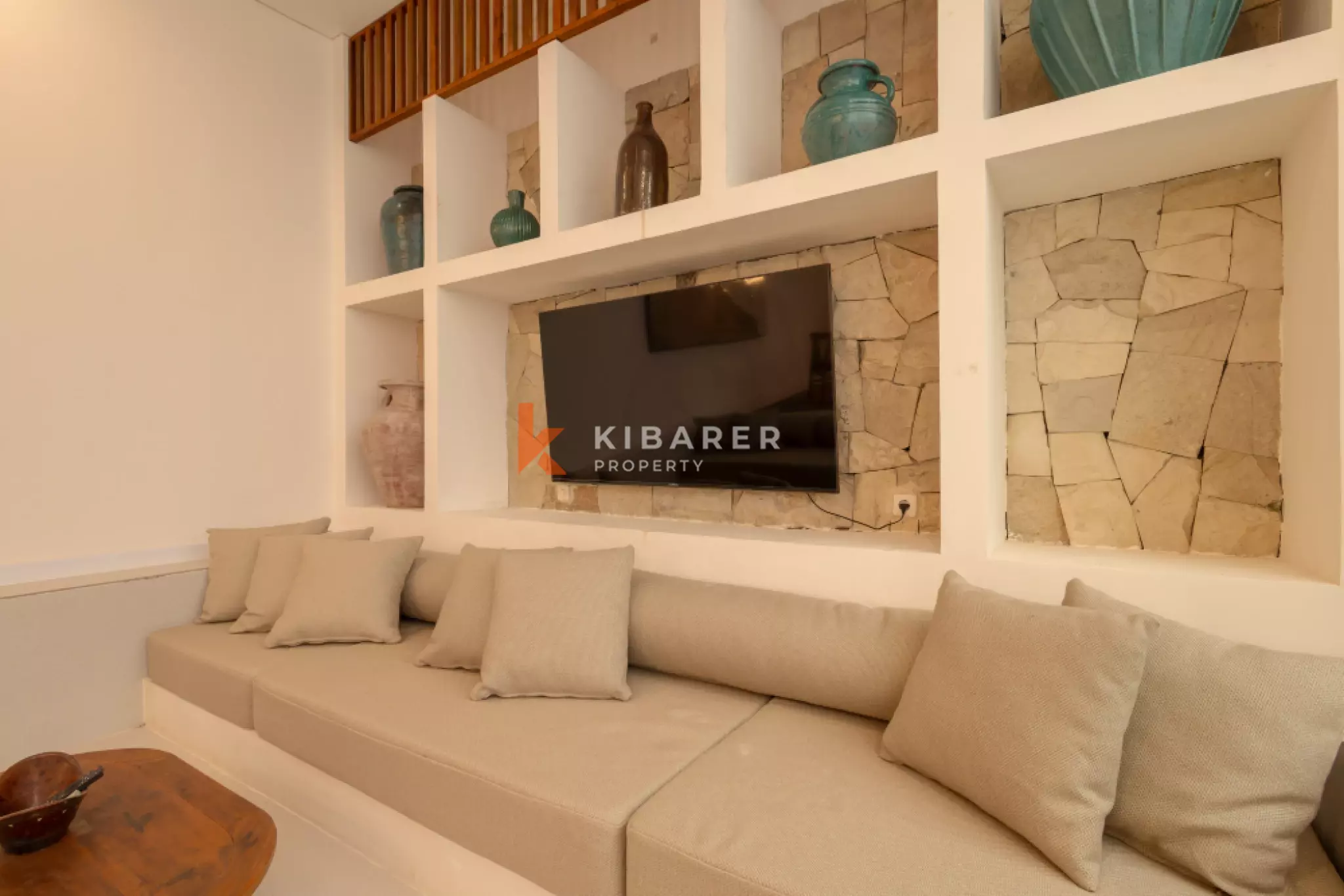 Premium Three Bedroom Enclosed Living Villa Near Uluwatu – Ungasan — image 3