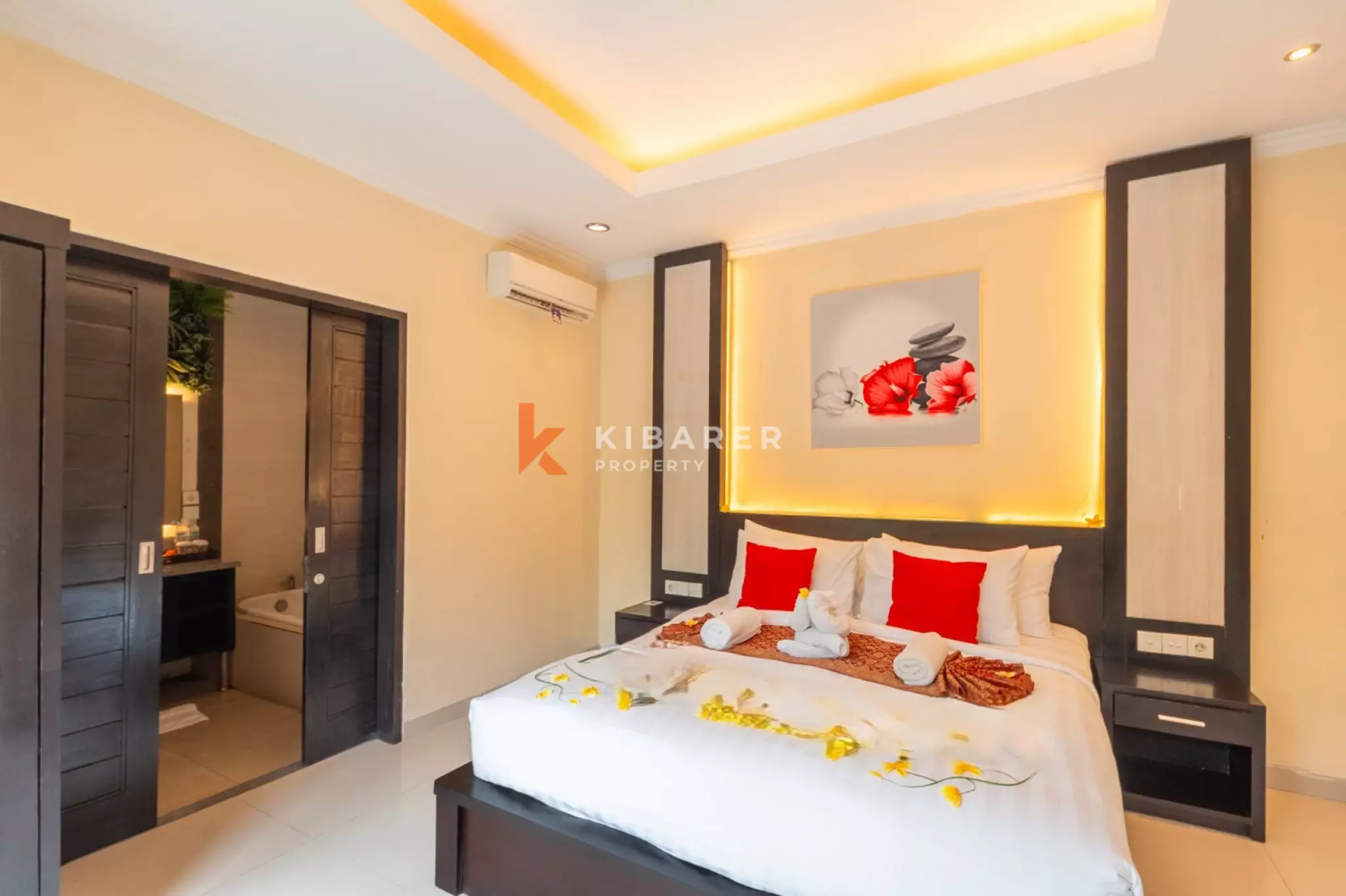 Dreamy Four Bedroom Villa Walk to Everything around Seminyak — image 13