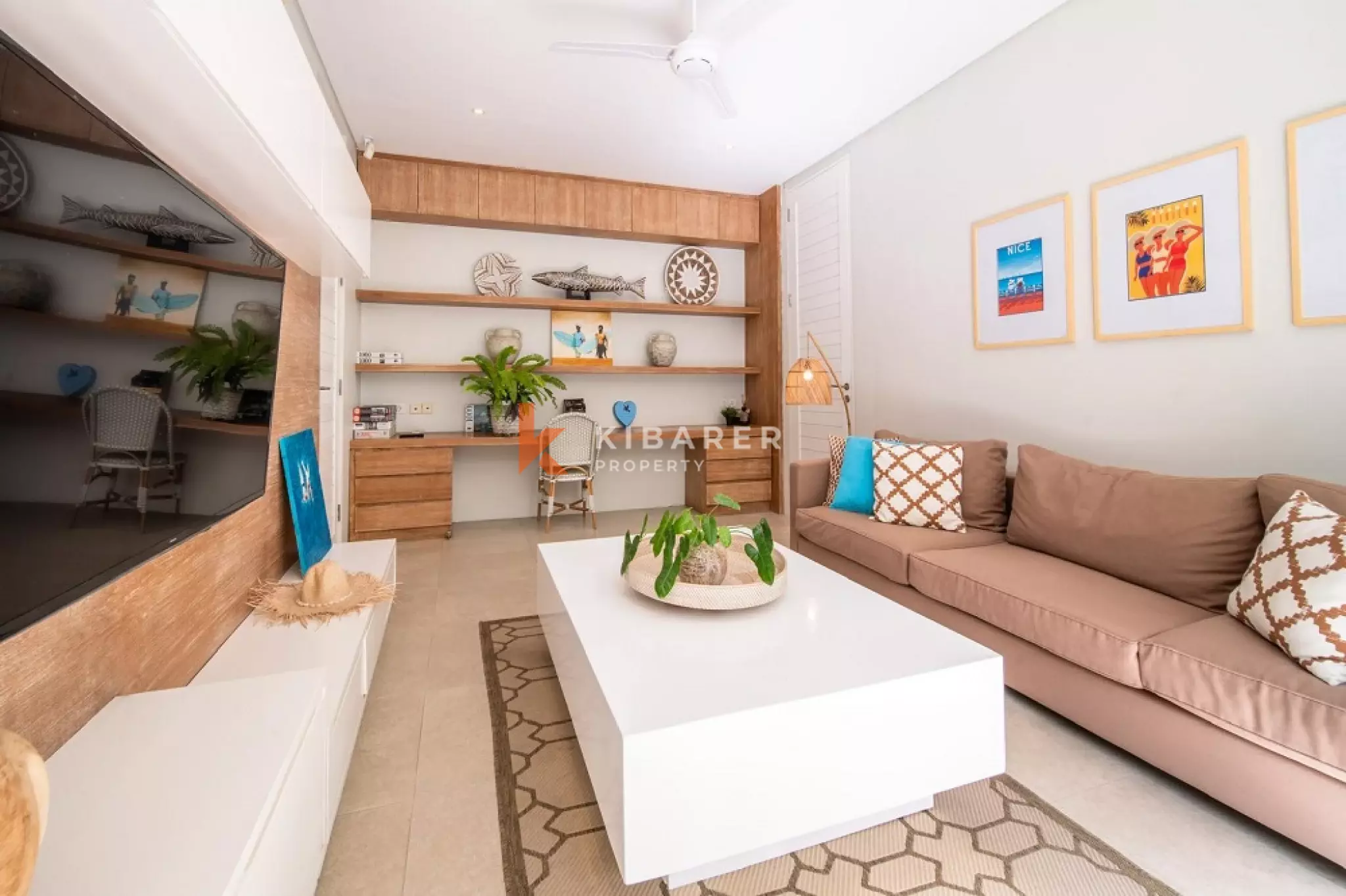 Luxury Spacious Four-Bedrooms Villa Walking Distance to Berawa Beach — image 9