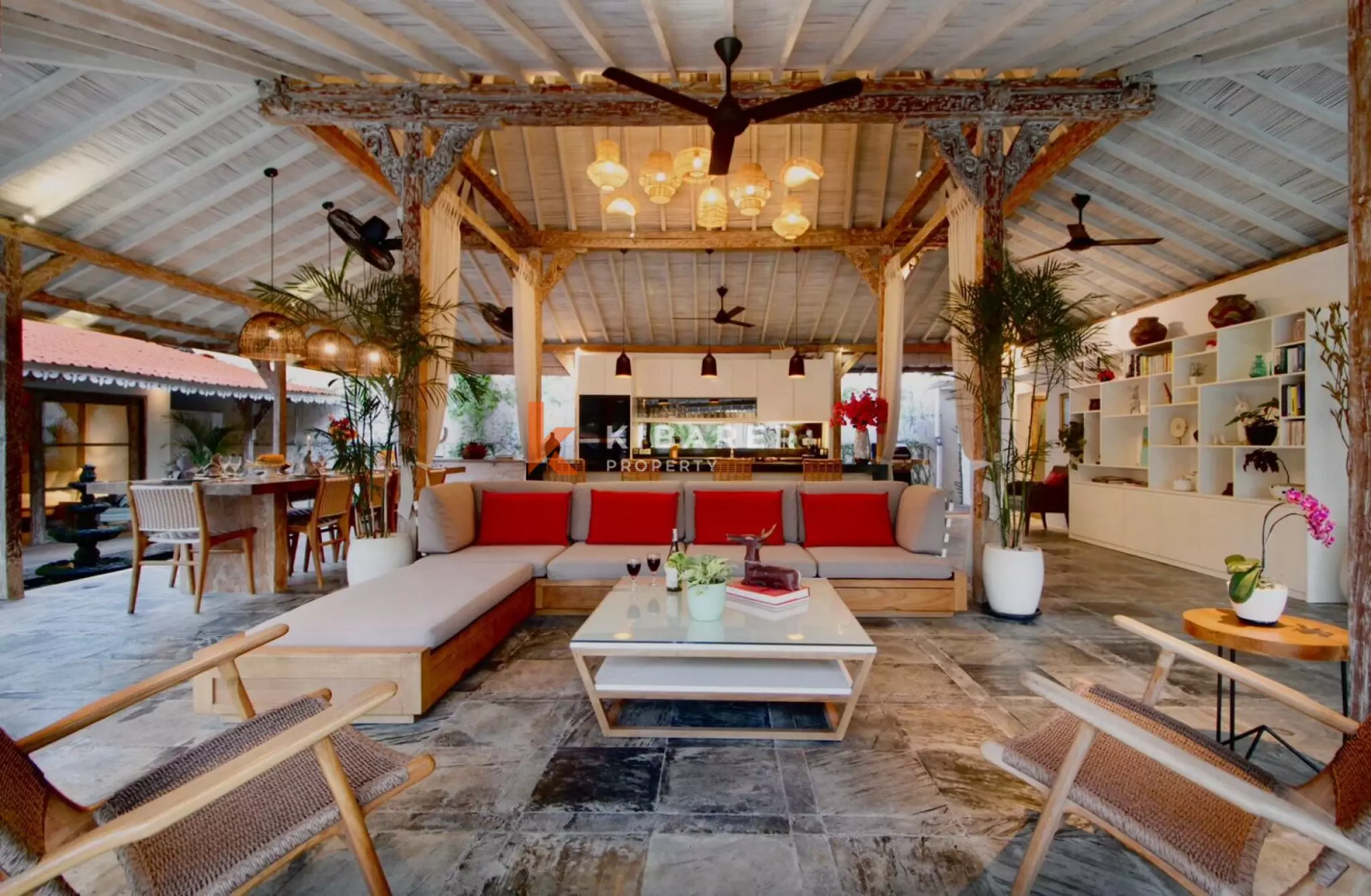 Walking Distance to Cafe - Four Bedroom Private Pool Villa in Berawa — image 4