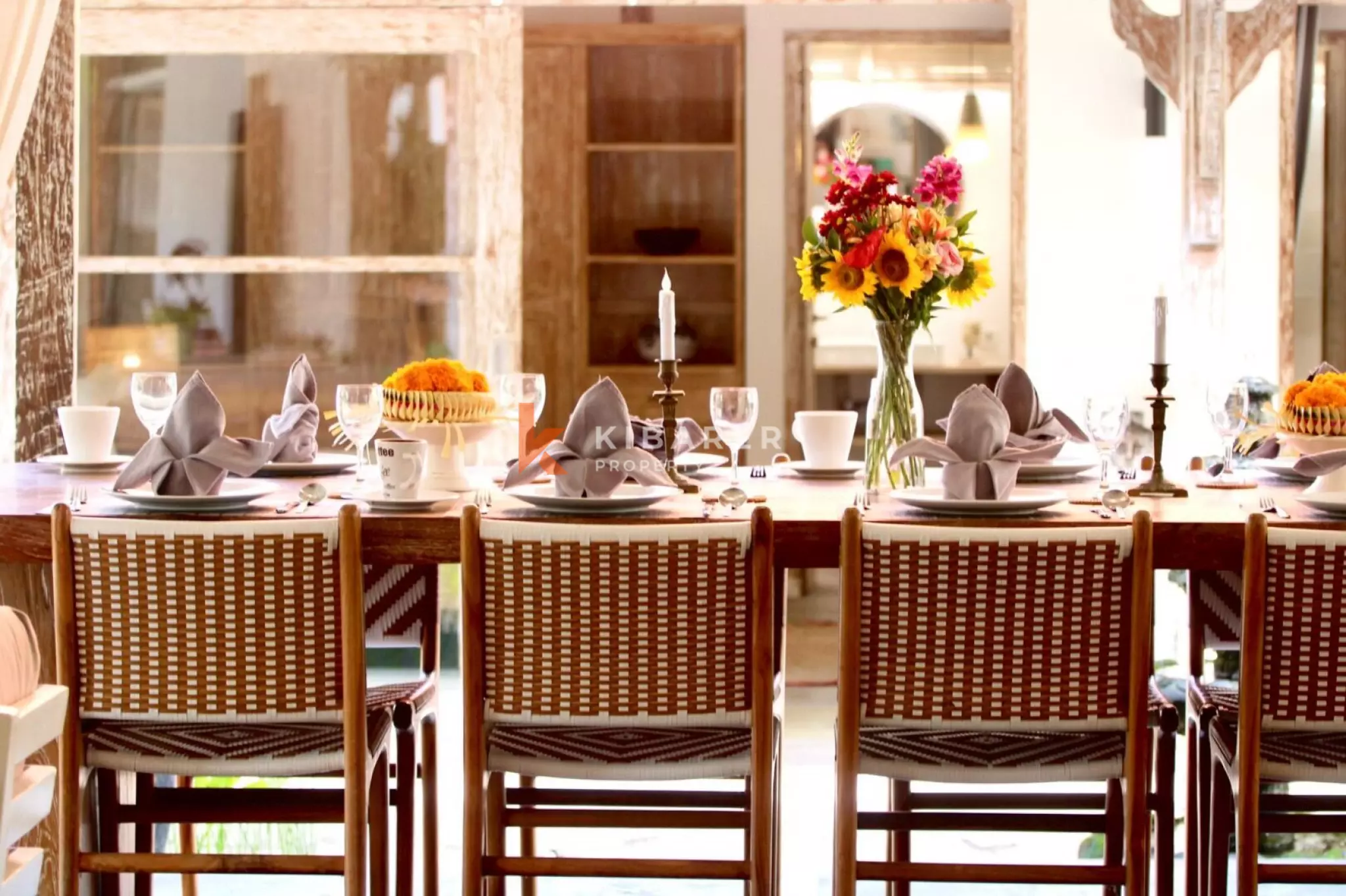 Walk to Cafes - Four Bedroom Private Pool Villa Berawa — image 7