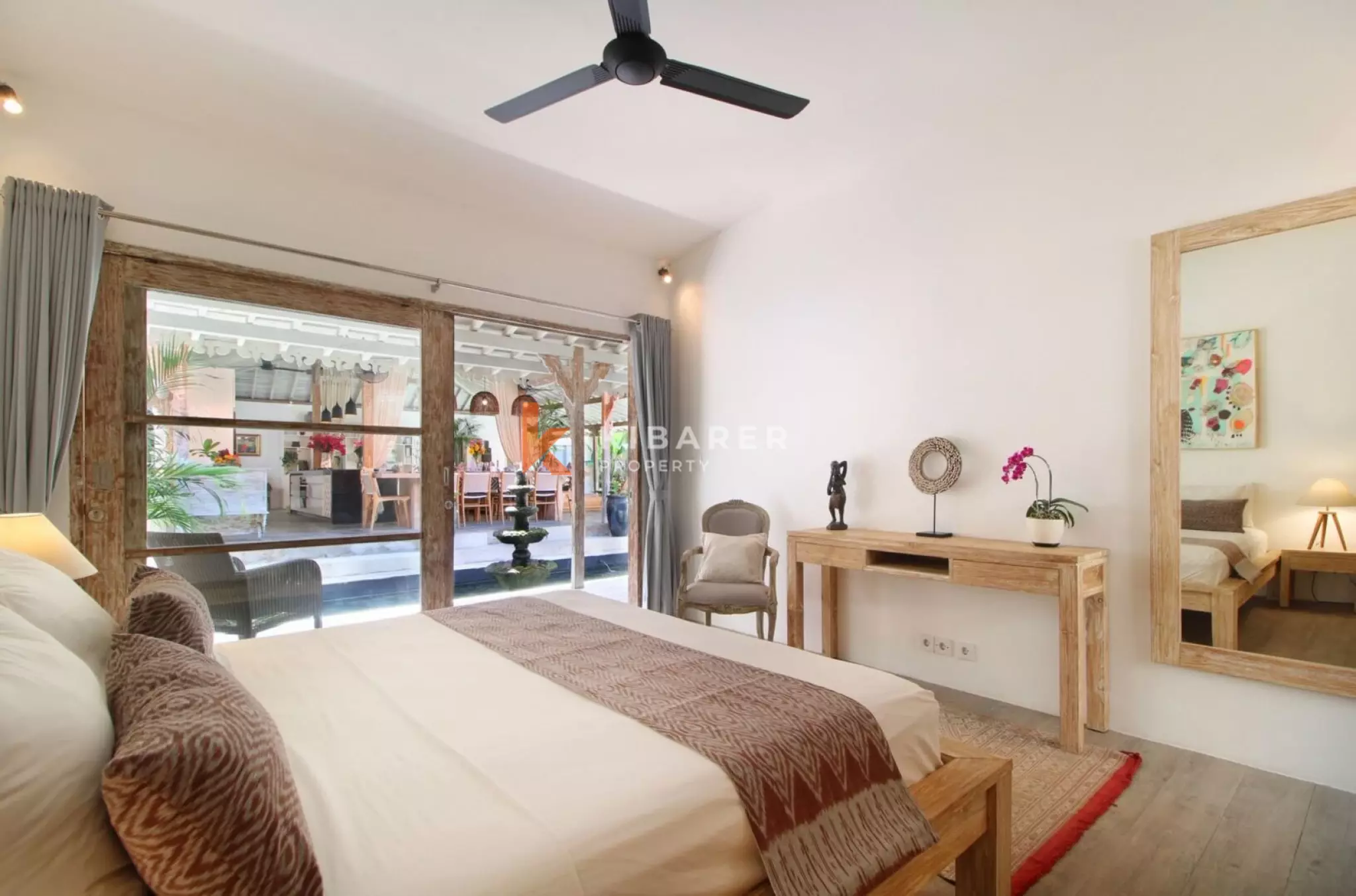 Walk to Cafes - Four Bedroom Private Pool Villa Berawa — image 15