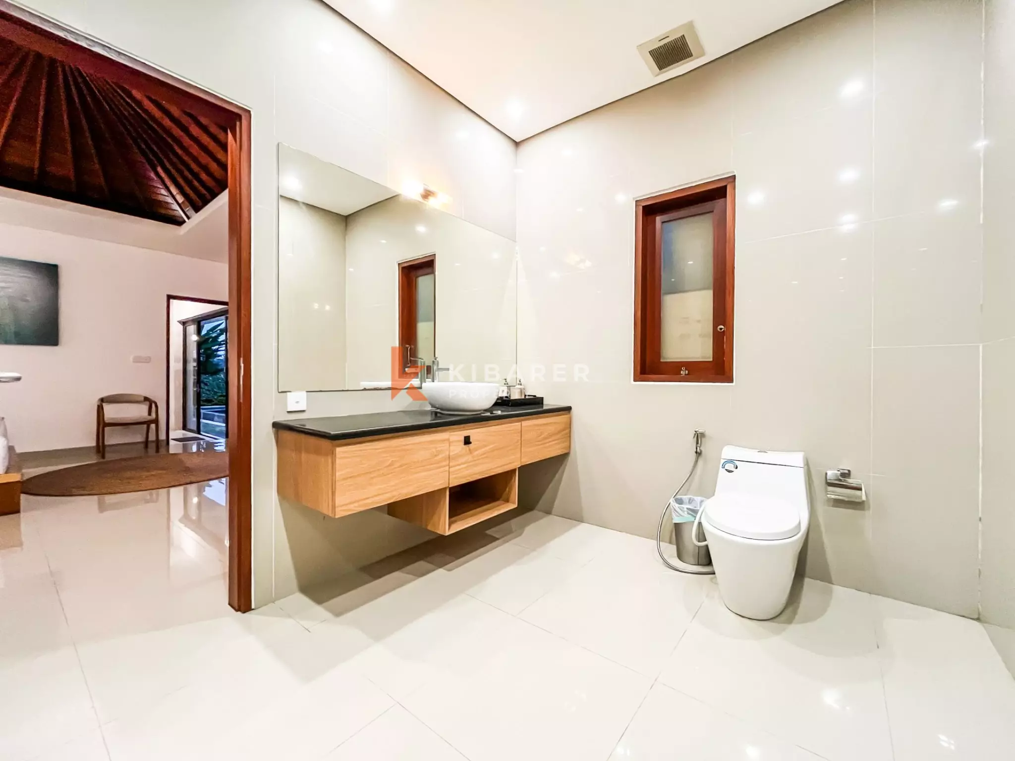Tropical Three Bedroom Enclosed Villa in Berawa — image 17