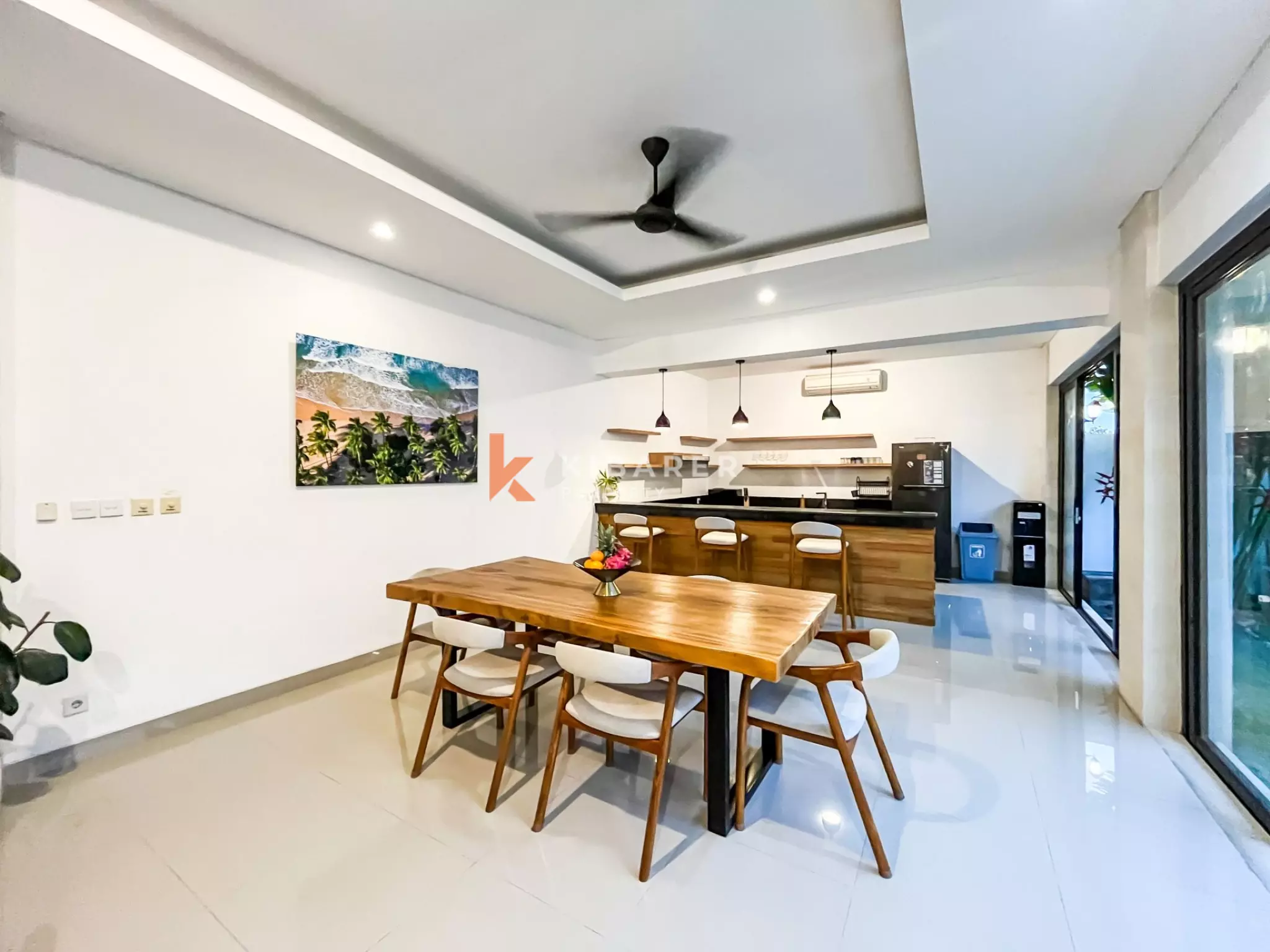 Tropical Three Bedroom Enclosed Villa in Berawa — image 5