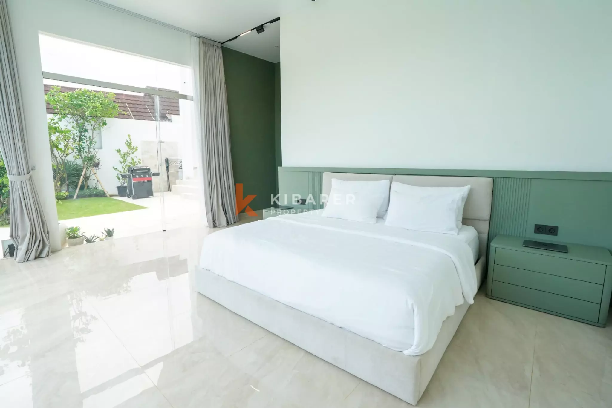 Prestige Four Bedroom Rooftop Villa in Prime Canggu — image 12