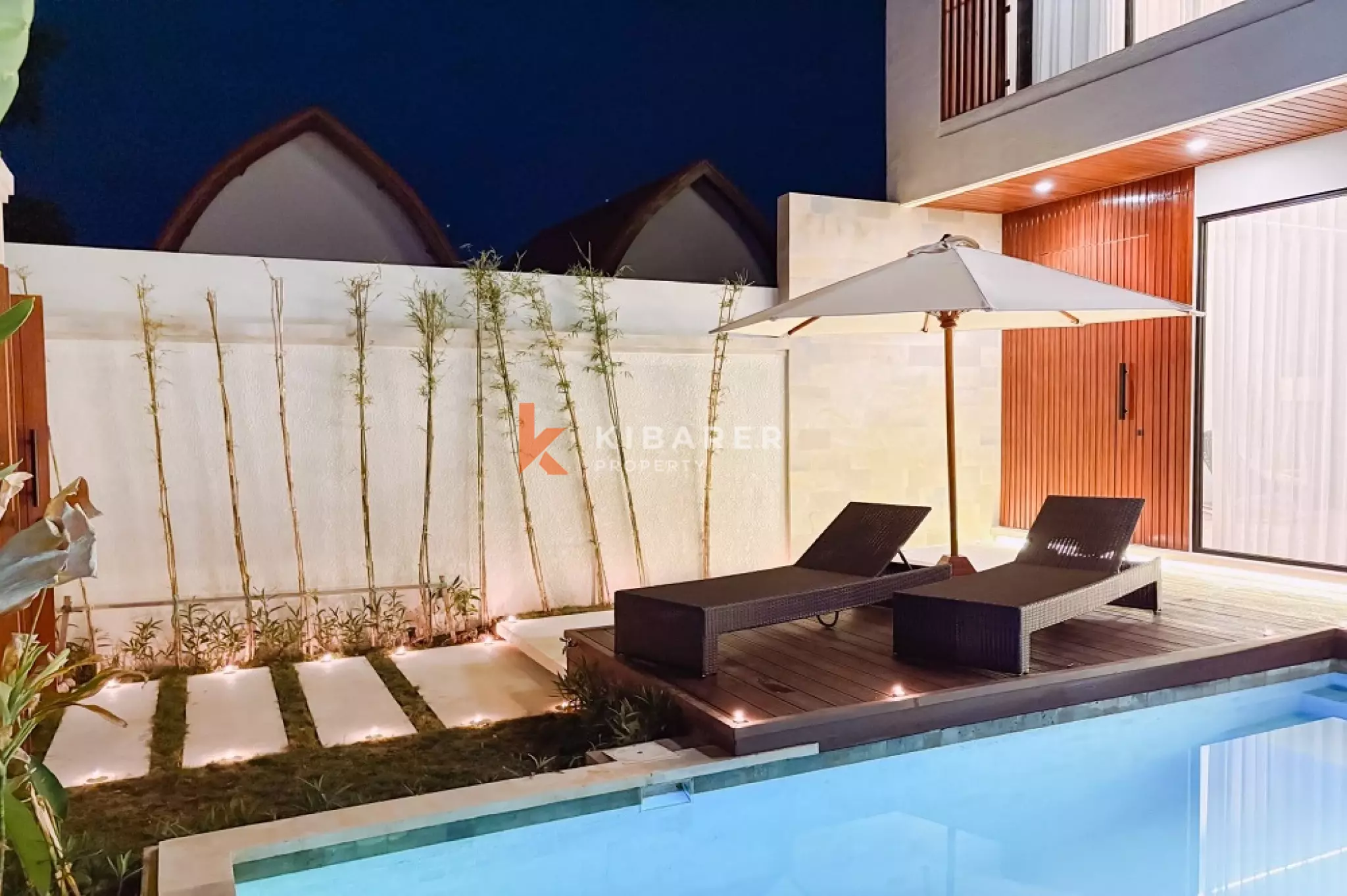 Rooftop Villa Two-Bedrooms in Prime Uluwatu Location — image 1