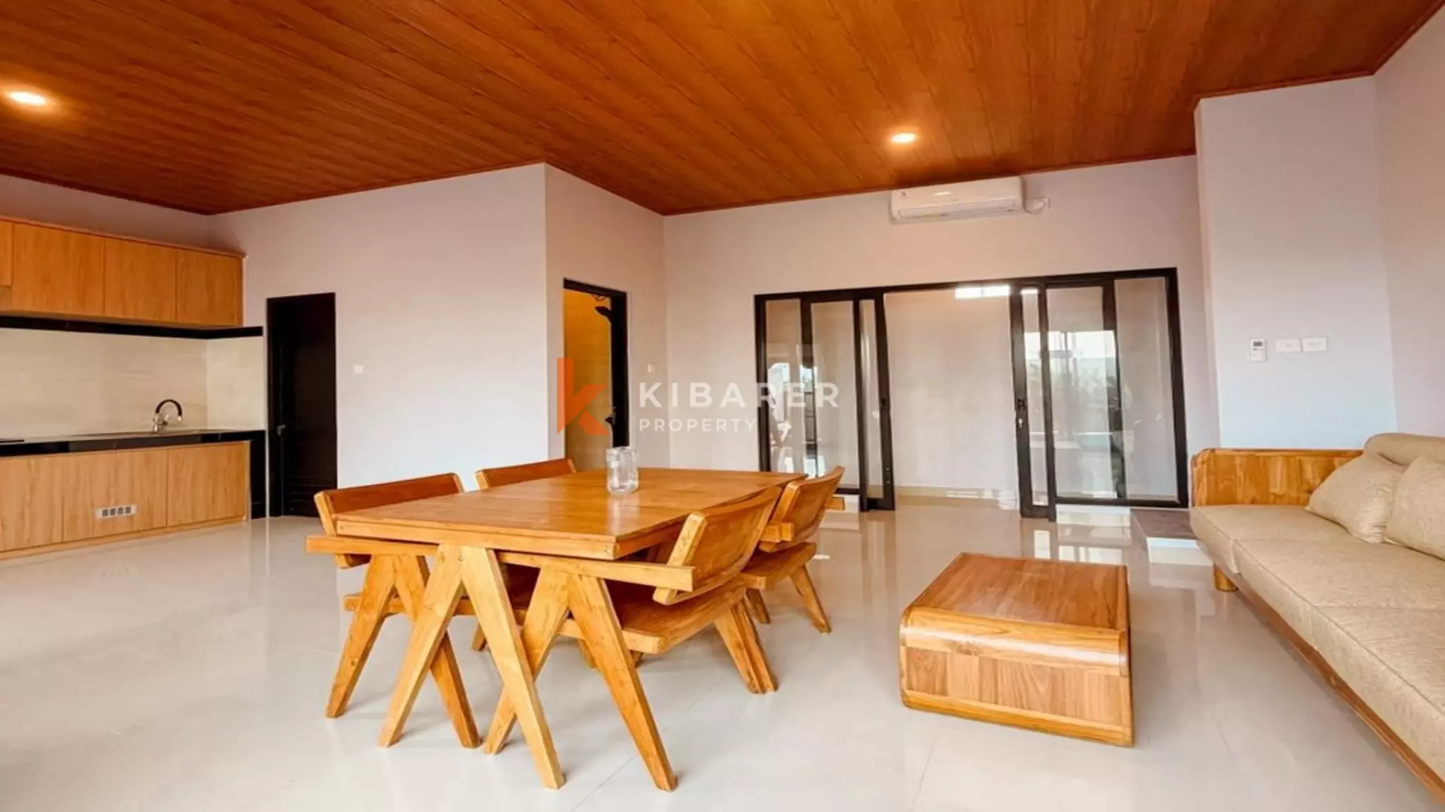 Attractive Semi-Furnished Two-Bedroom Villa with Enclosed Living Room in Mengwi — image 3