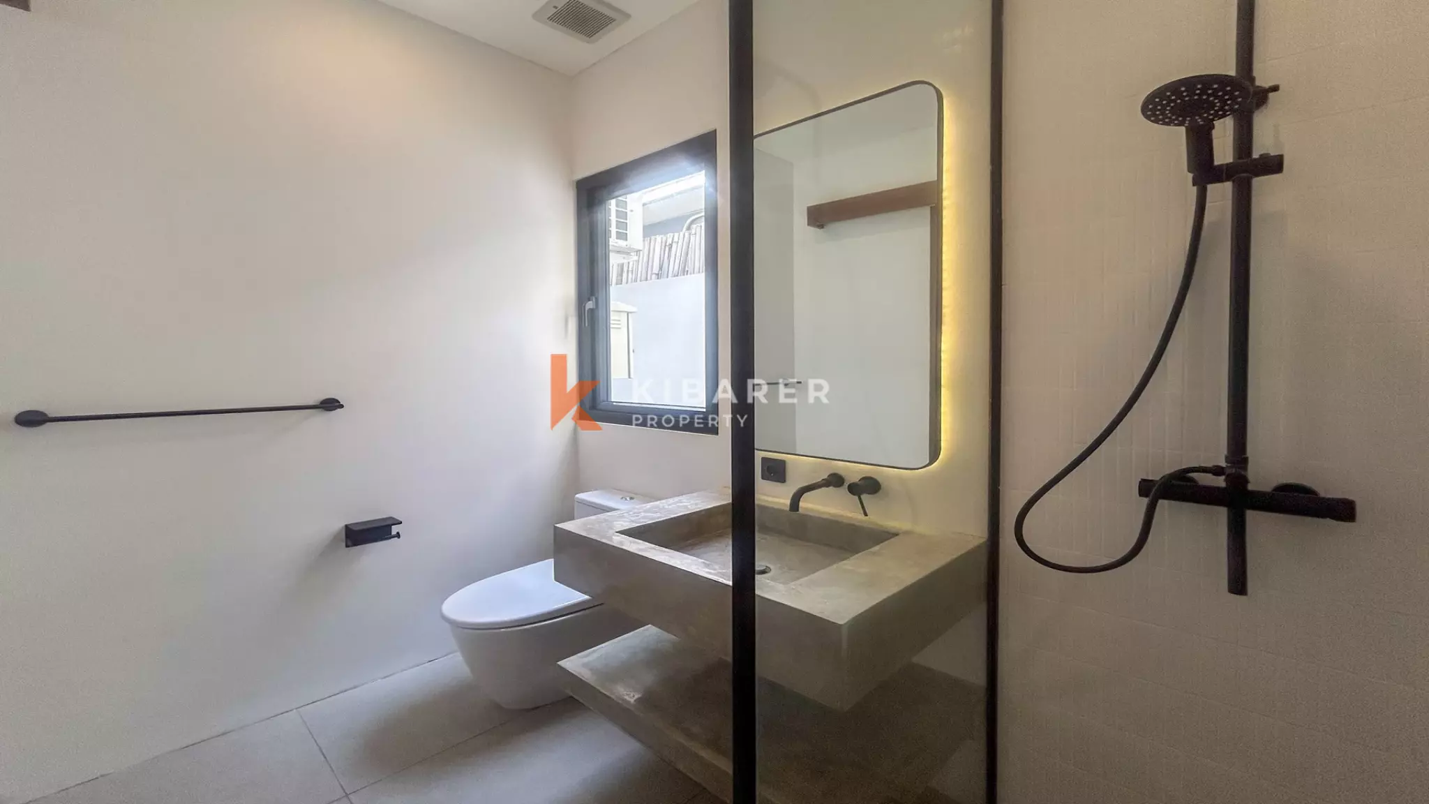 Contemporary Tropical Two-Bedroom Villa with Private Pool in Prime Batu Bolong — image 17
