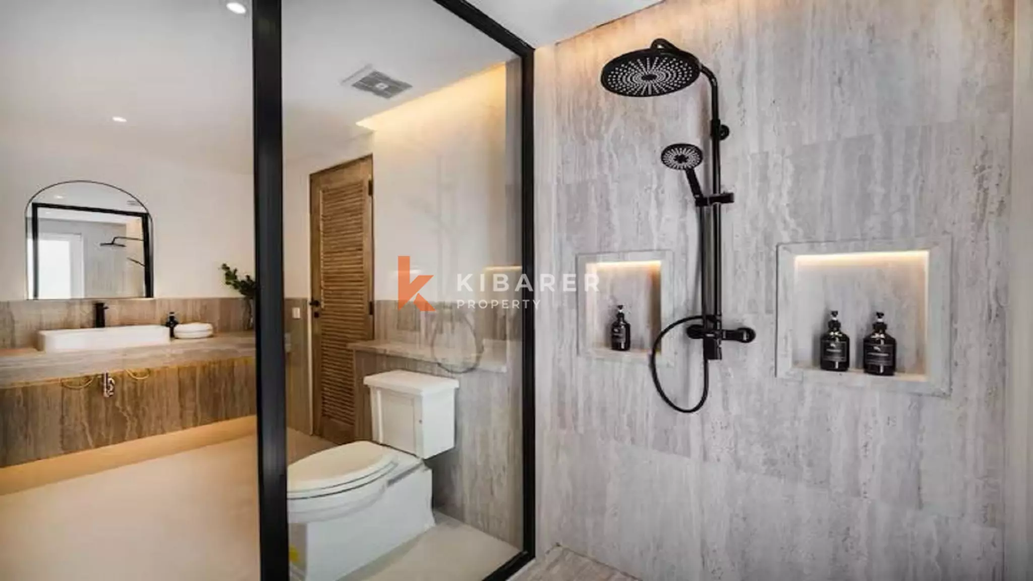 Spanish Style Two-Bedrooms Villa With Rooftop in Heart of Berawa — image 14
