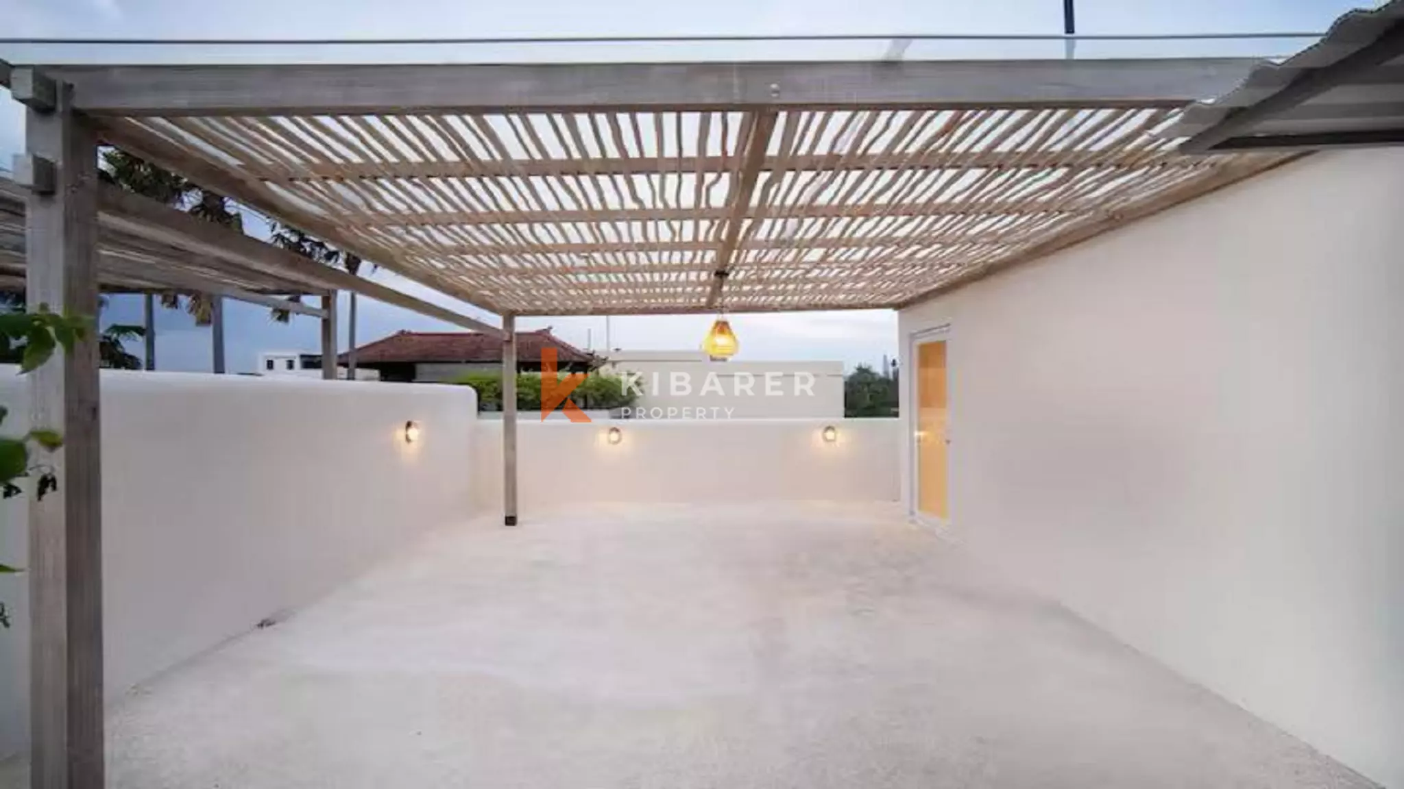 Spanish Style Two-Bedrooms Villa With Rooftop in Heart of Berawa — image 11