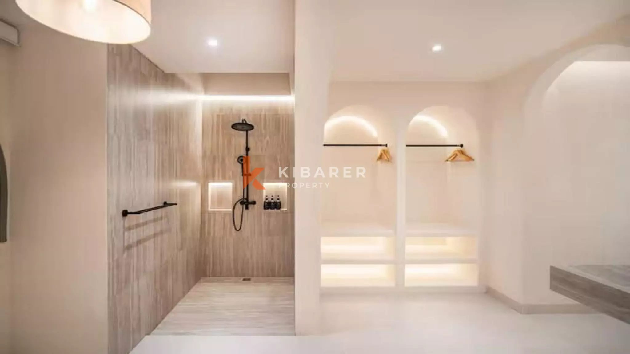 Spanish Style Two-Bedrooms Villa With Rooftop in Heart of Berawa — image 9