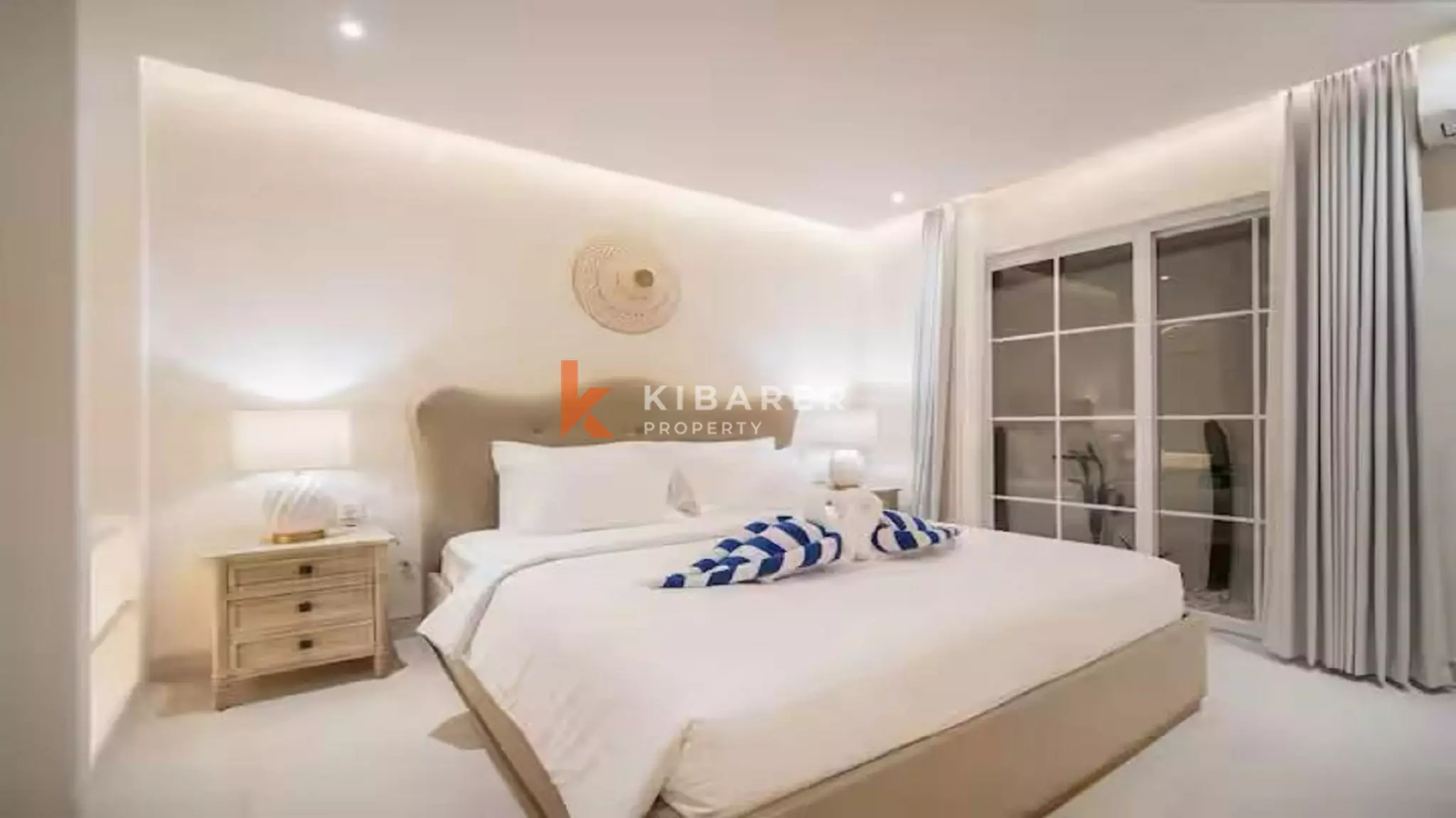 Spanish Style Two-Bedrooms Villa With Rooftop in Heart of Berawa — image 16