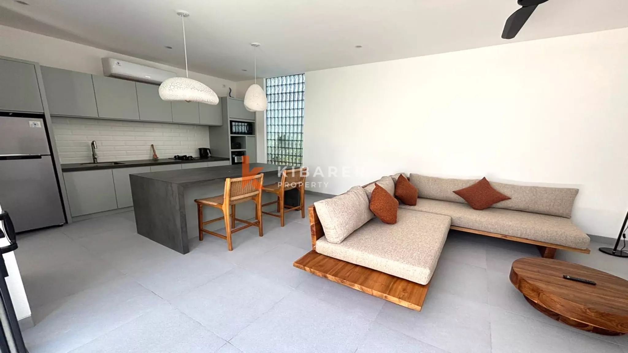 Modern One-Bedroom Tropical Villa with Private Pool in Prime Batu Bolong Location — image 6