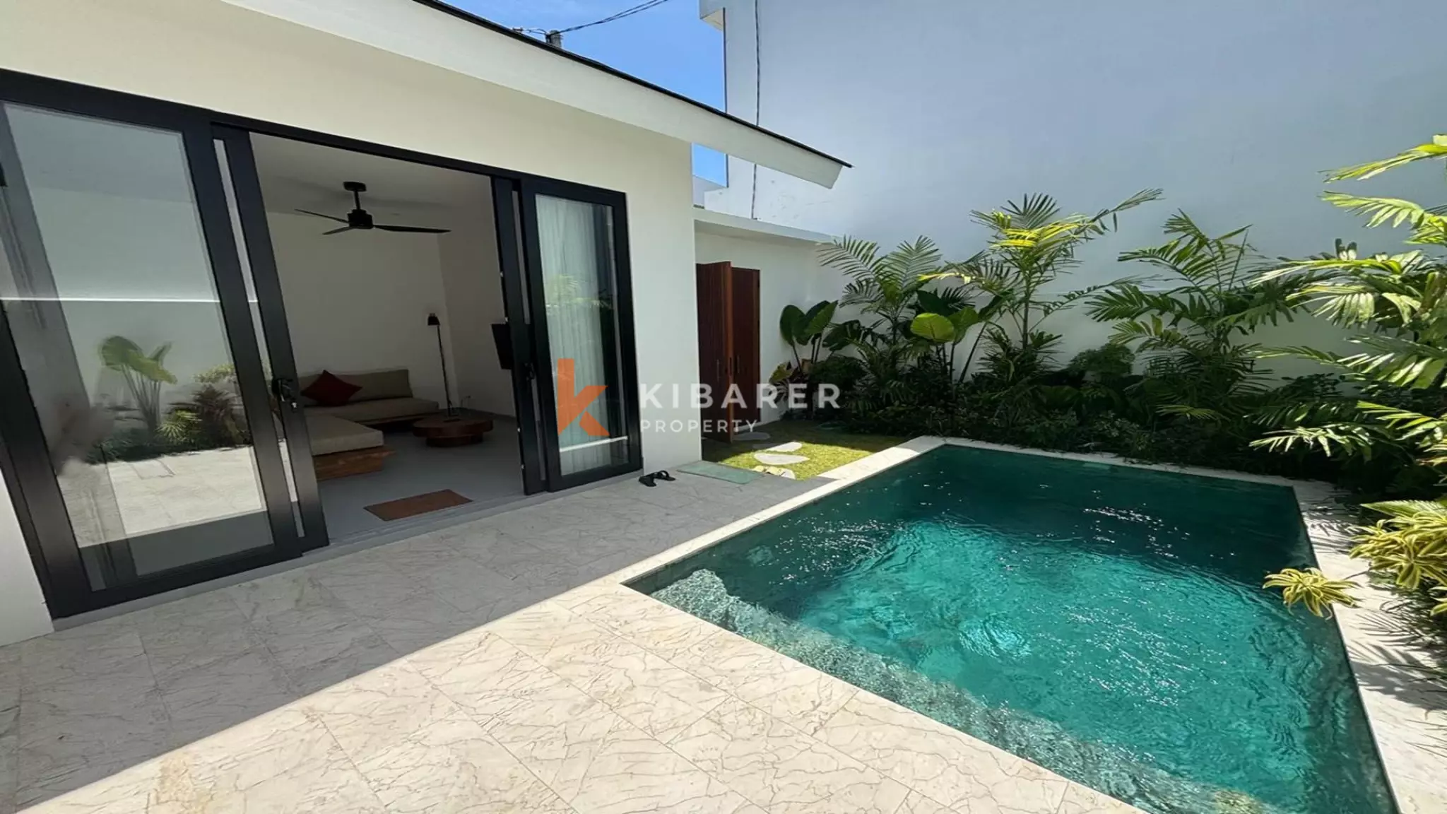 Modern One-Bedroom Tropical Villa with Private Pool in Prime Batu Bolong Location — image 2