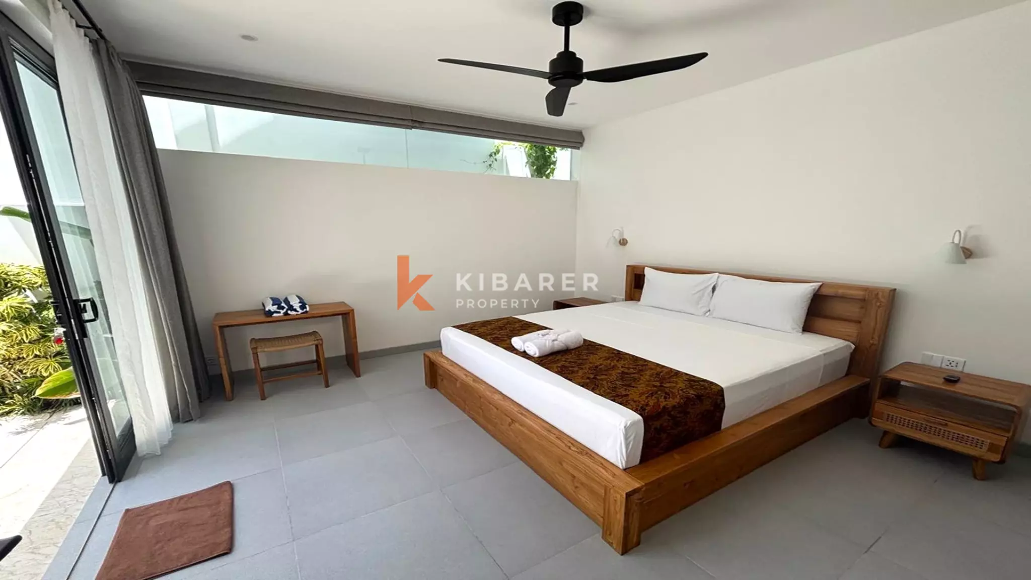 Modern One-Bedroom Tropical Villa with Private Pool in Prime Batu Bolong Location — image 9