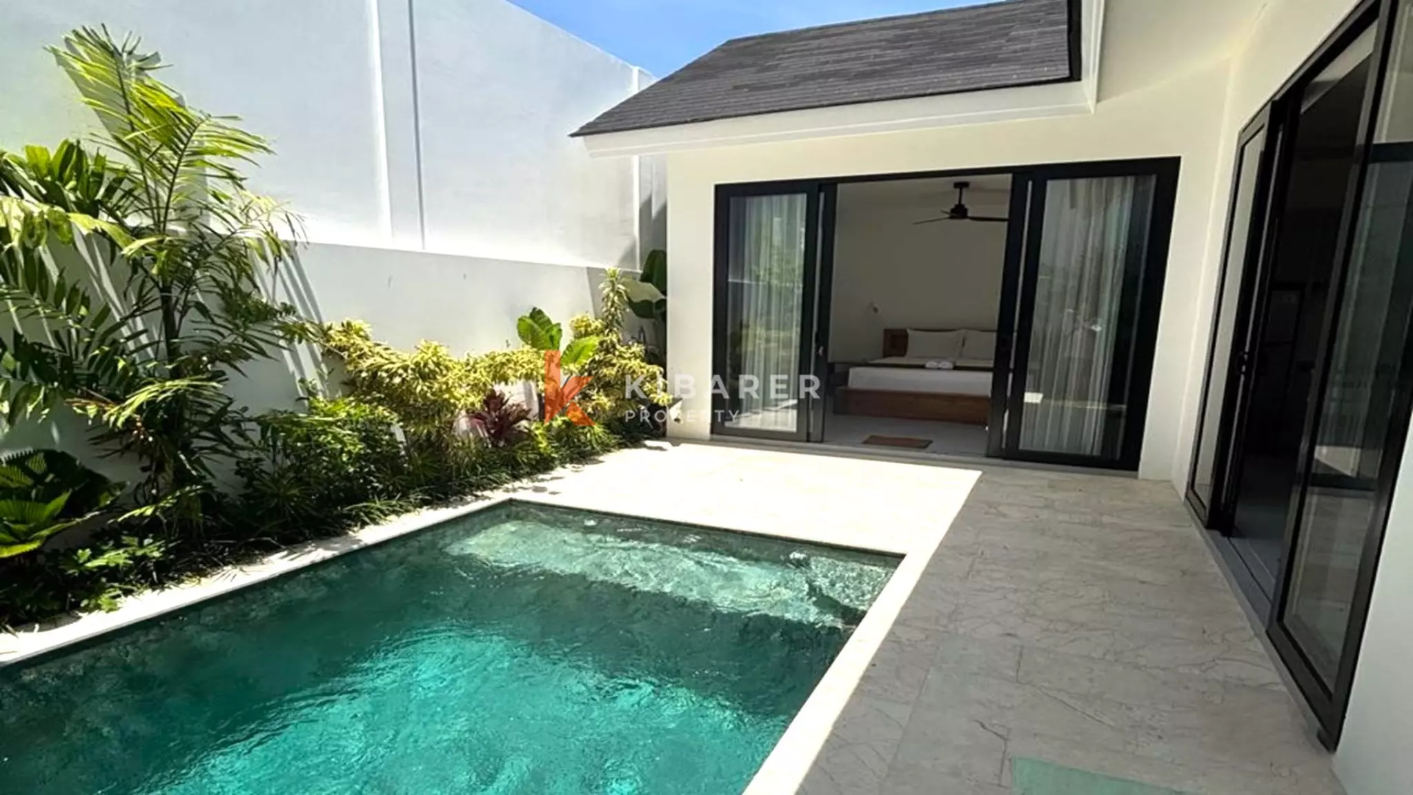 Modern One-Bedroom Tropical Villa with Private Pool in Prime Batu Bolong Location — image 3