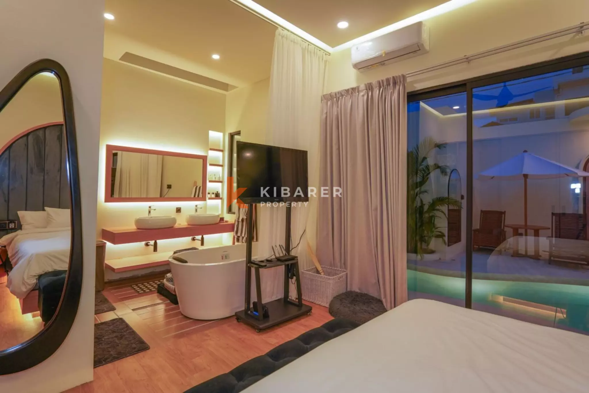 Prime Berawa Living - Stylish Two Bedroom Villa — image 7
