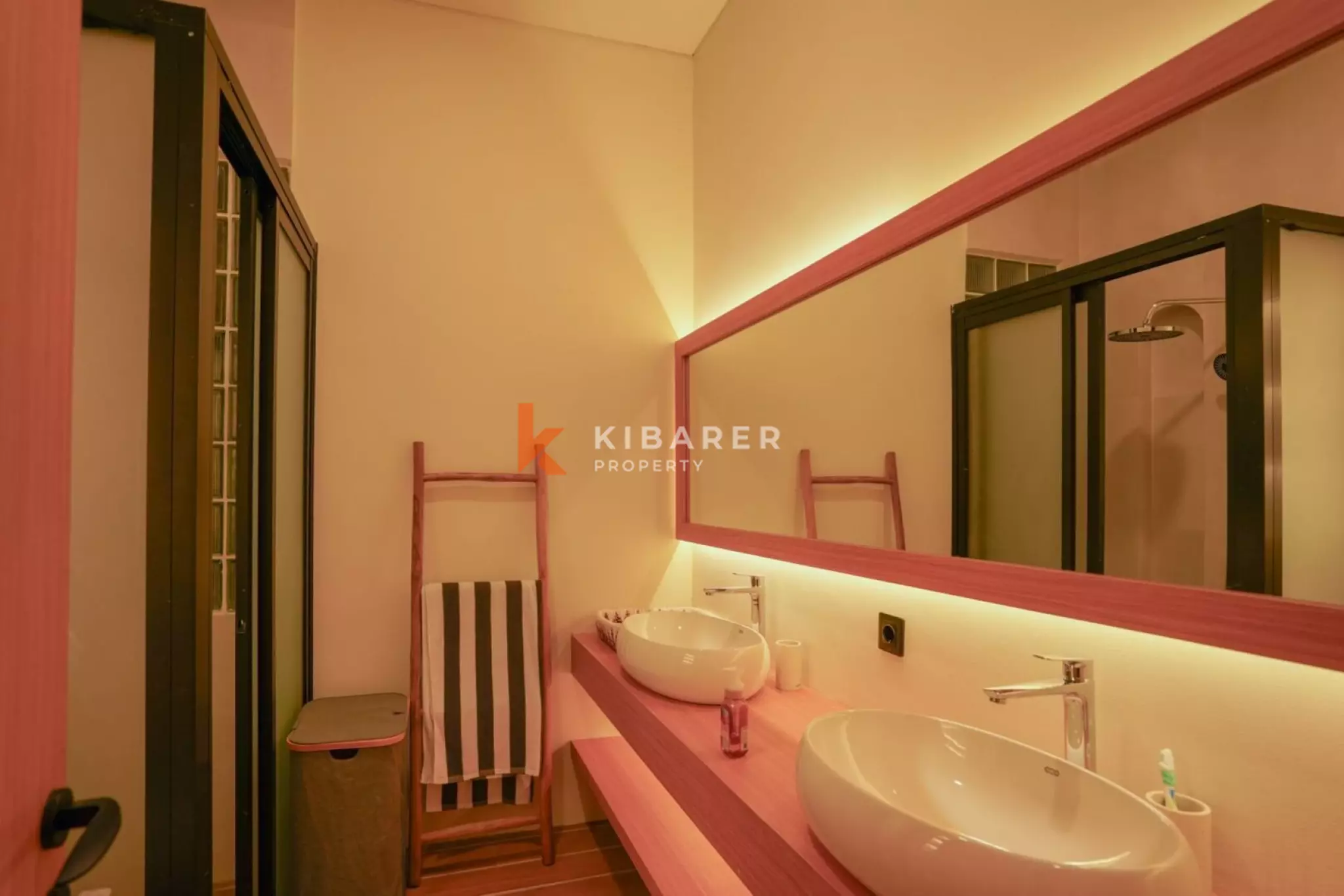 Prime Berawa Living - Stylish Two Bedroom Villa — image 12