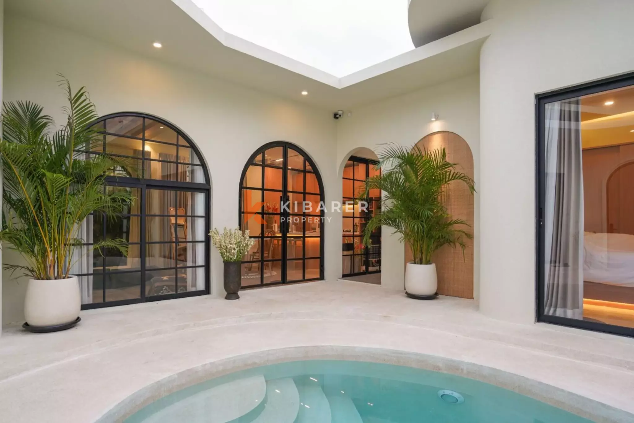 Prime Berawa Living - Stylish Two Bedroom Villa — image 9