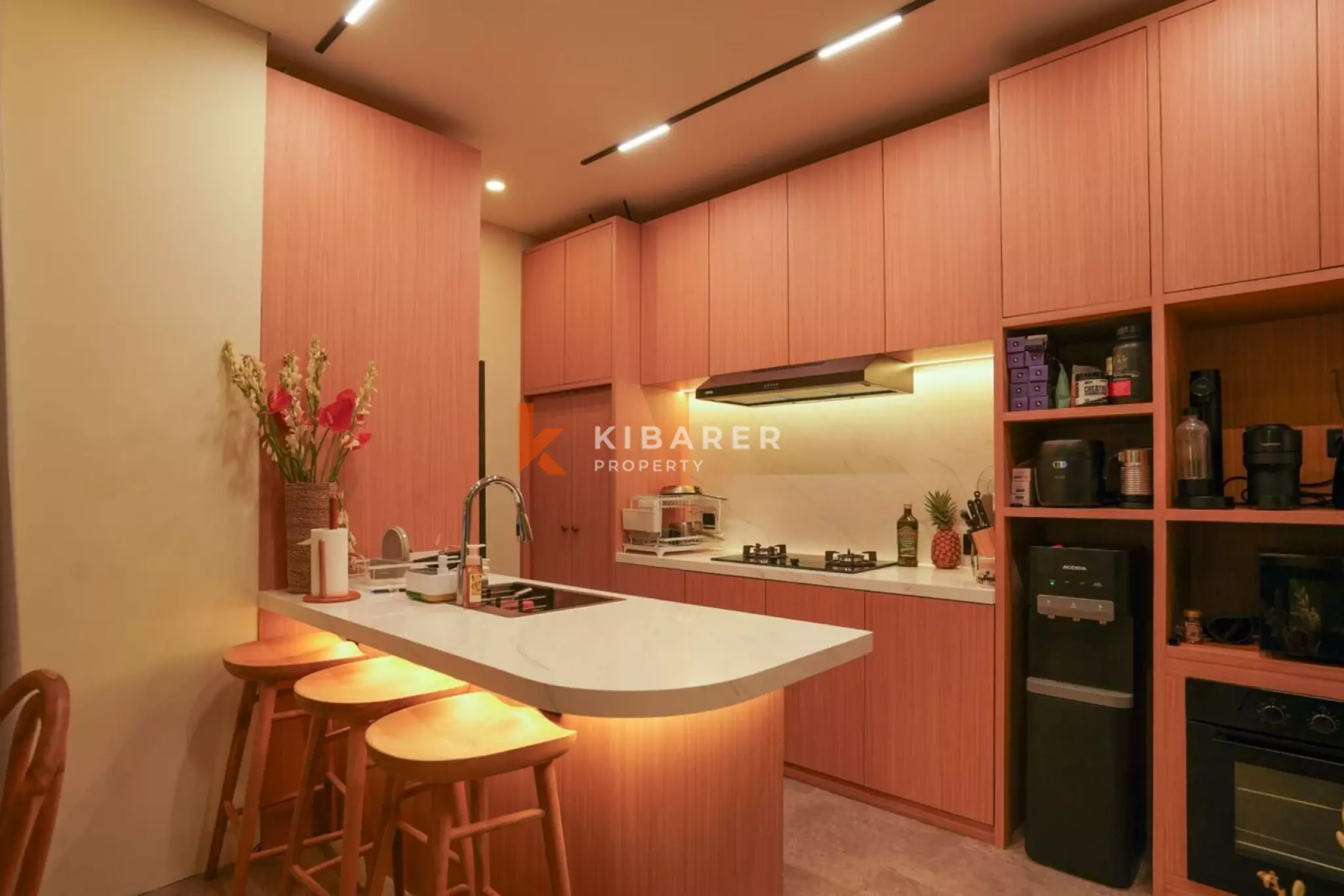 Fresh Tropical Two Bedroom Villa + Maid Room in Prime Berawa — image 4