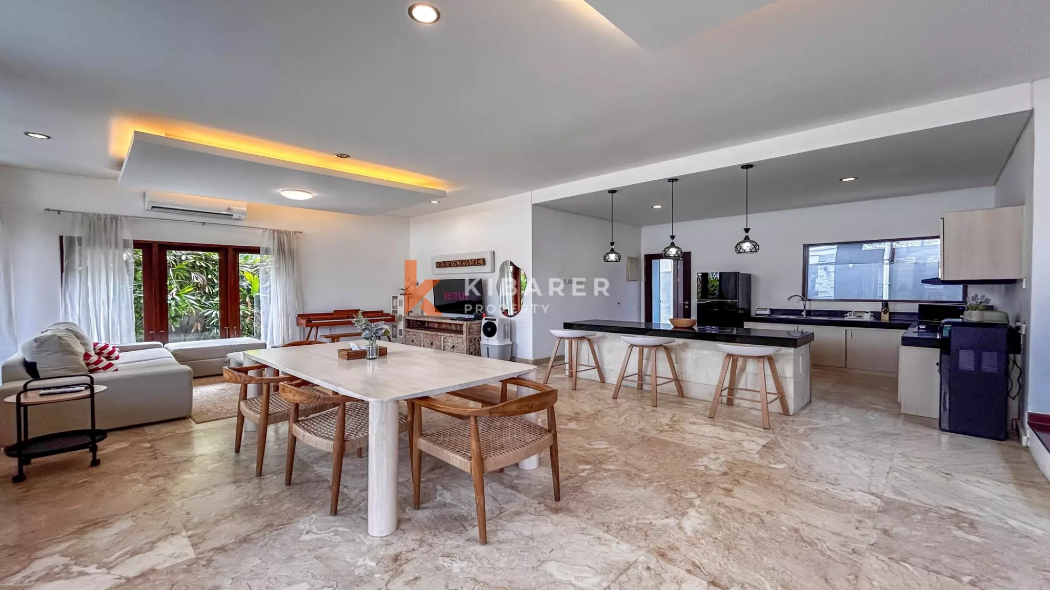 Comfortable Three-Bedroom Villa in Prime Berawa, Canggu — image 14