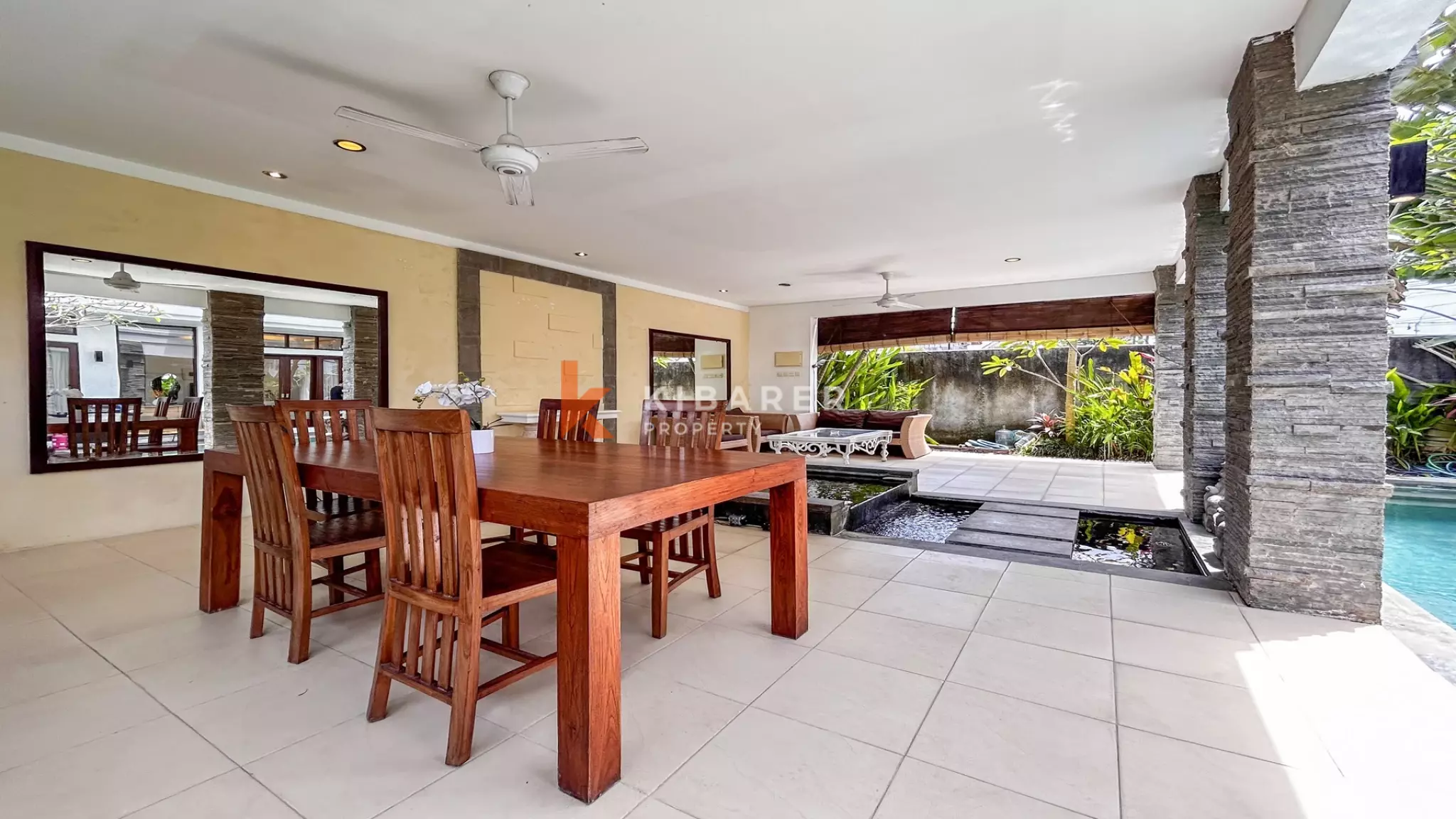 Comfortable Three-Bedroom Villa in Prime Berawa, Canggu — image 11