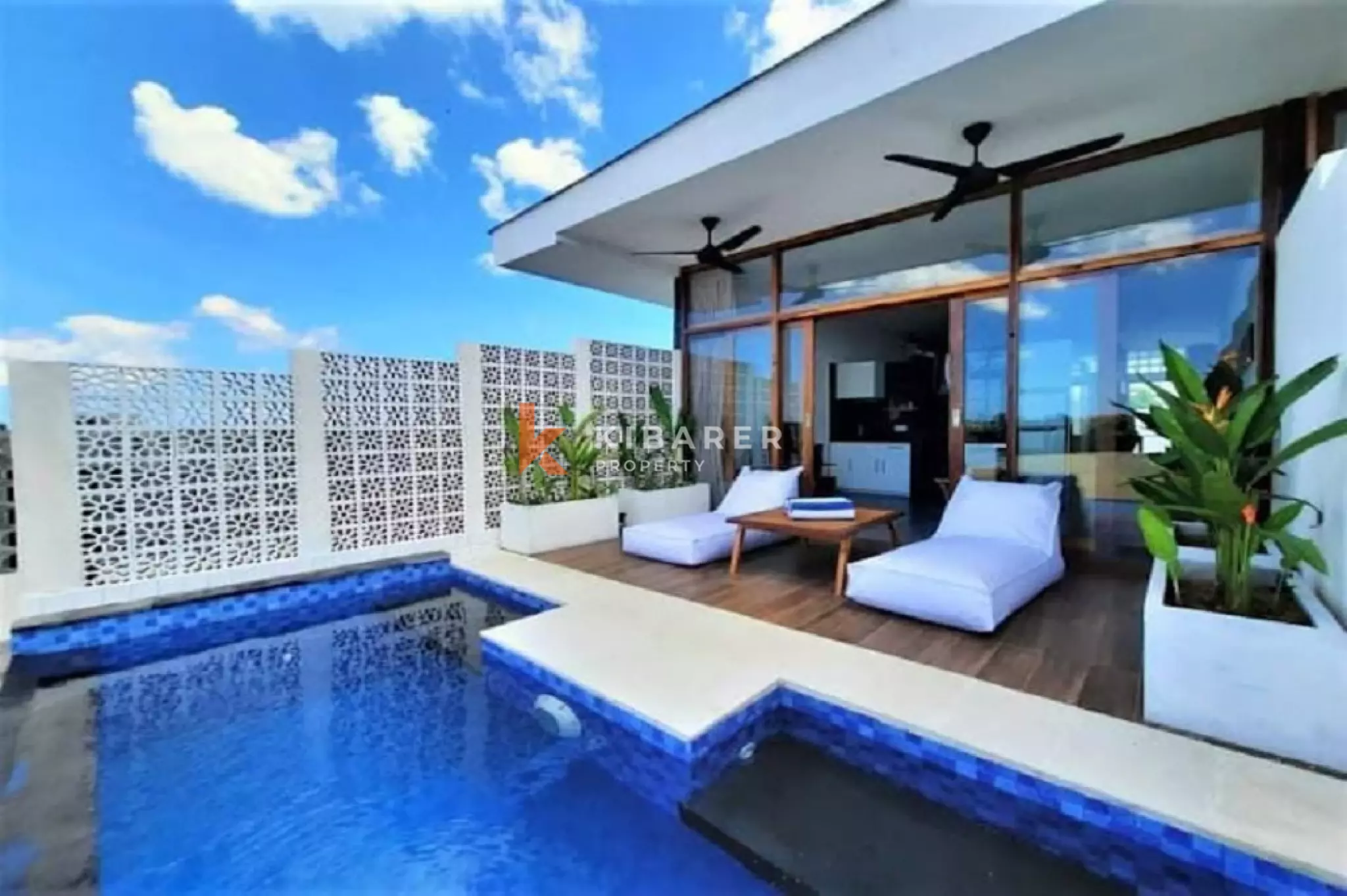 Comfortable One-Bedroom Villa with Enclosed Living Room in Canggu Area — image 1